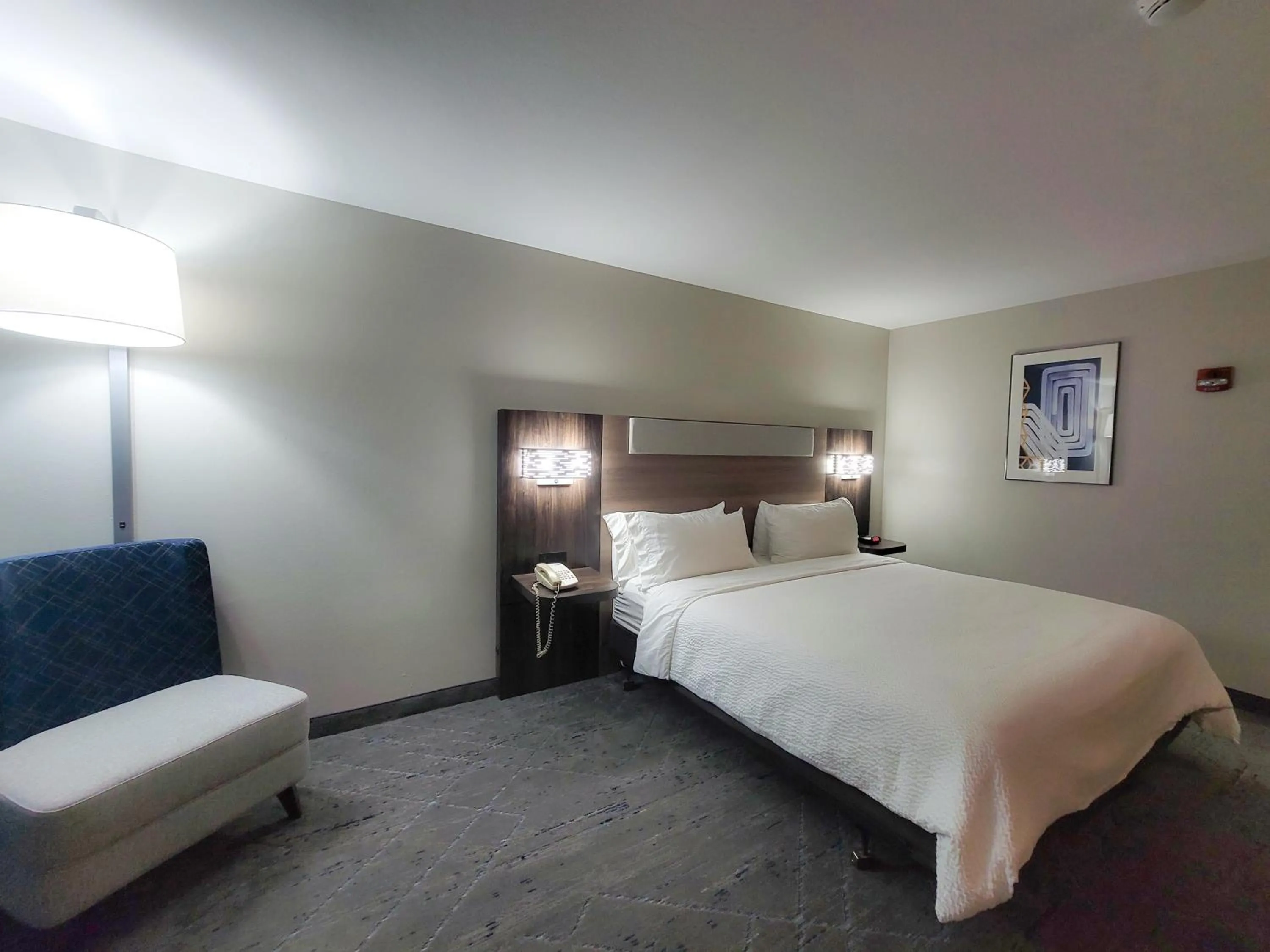 Bed in Holiday Inn Express Enid-Highway 412 by IHG