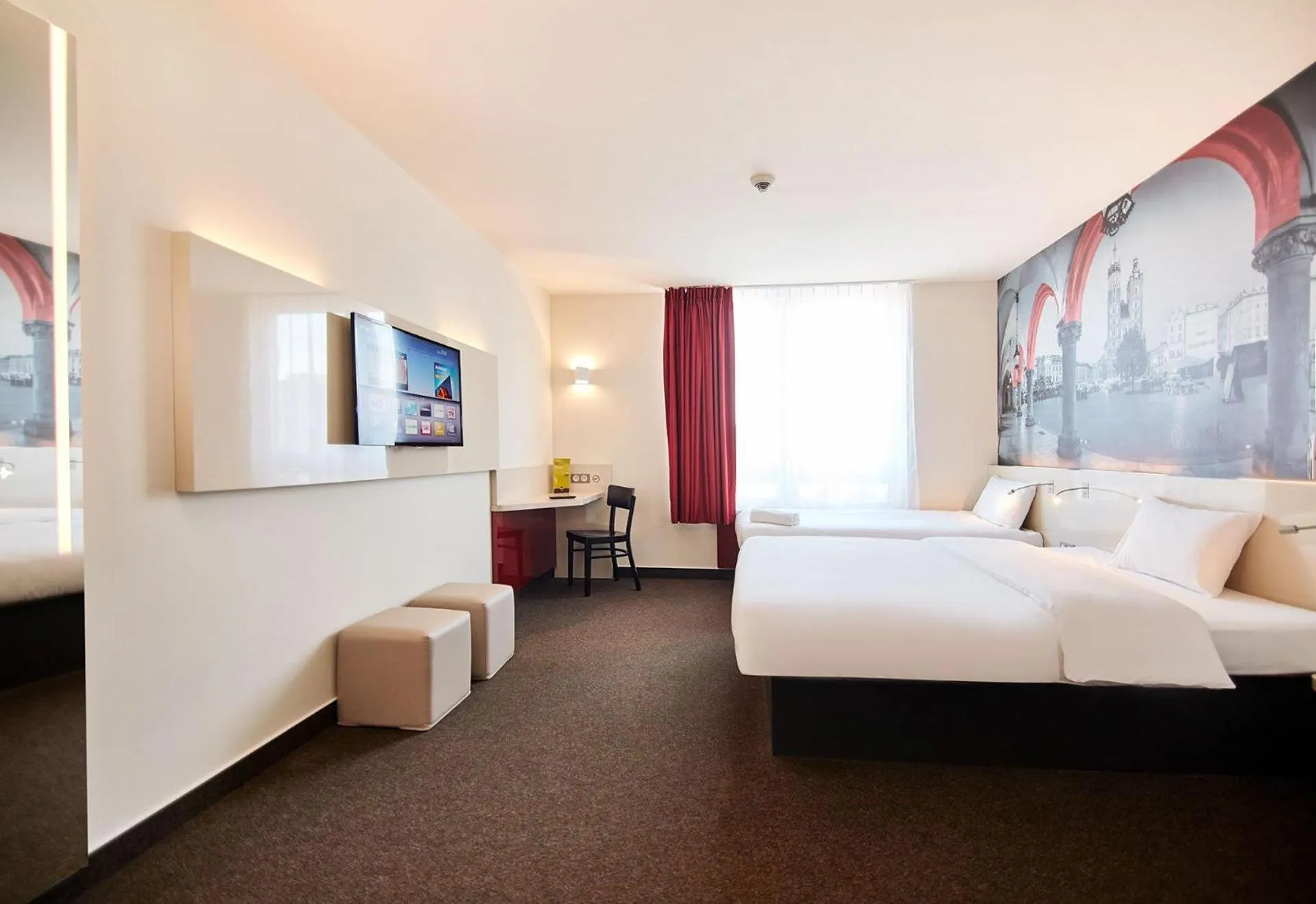 Bathroom, Bed in B&B HOTEL Krakow Centrum