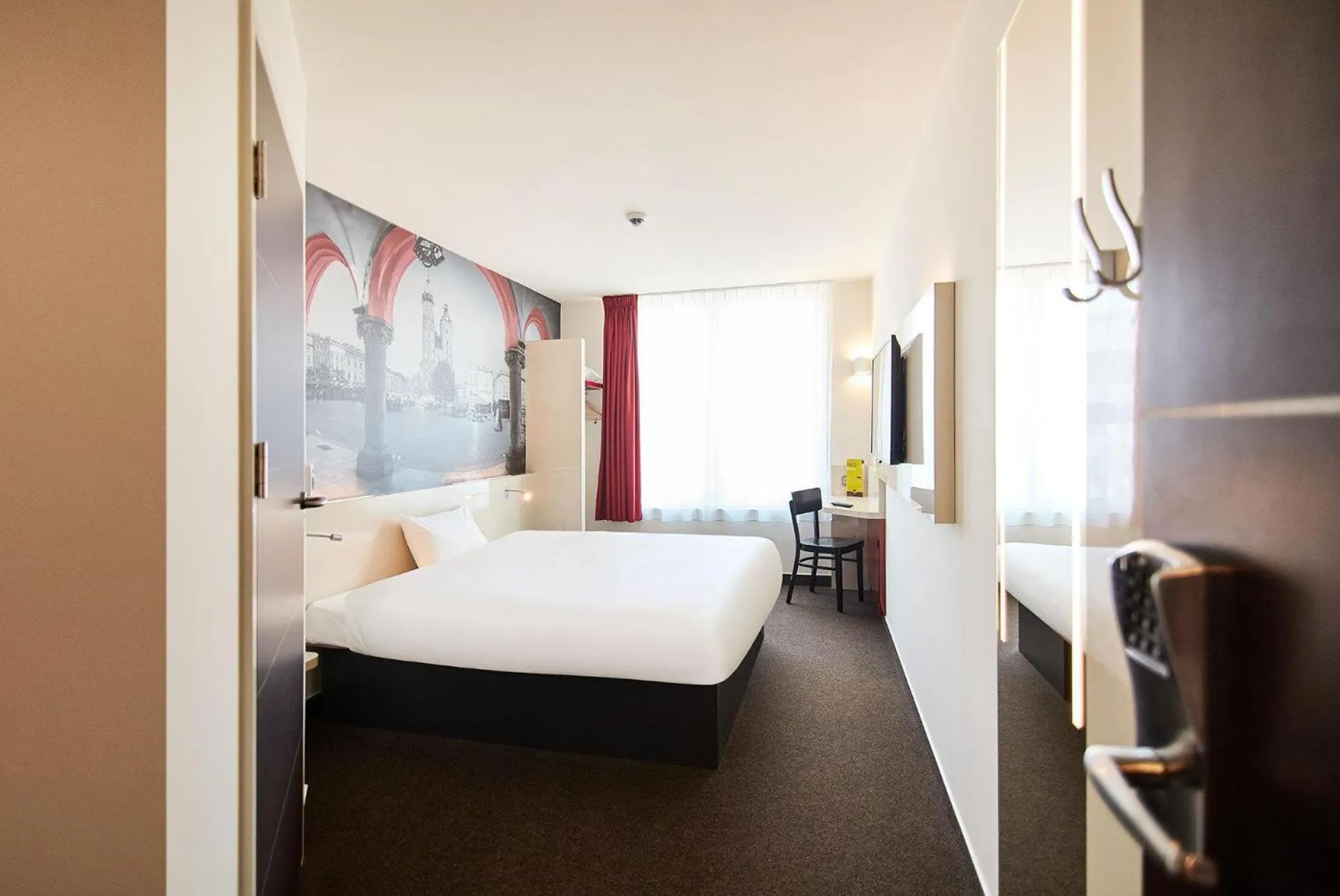 Photo of the whole room, Bed in B&B HOTEL Krakow Centrum