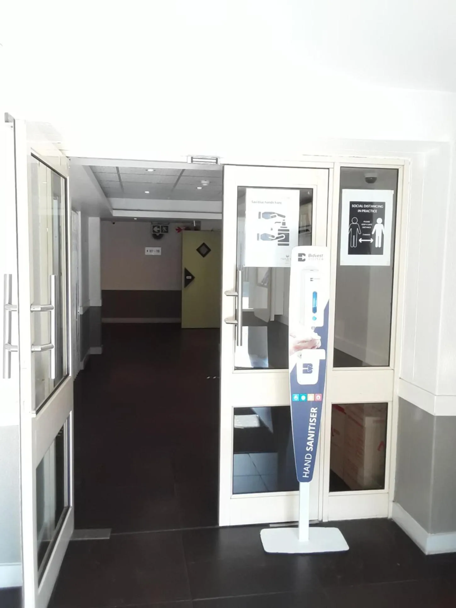 Facade/entrance in SUN1 Durban