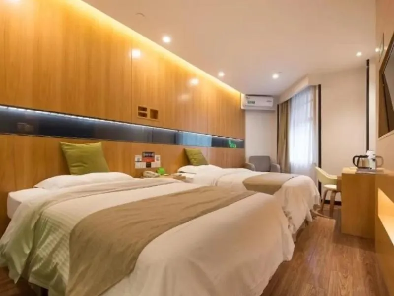 Bed in Vatica Xuzhou High Speed Railway Station Hotel