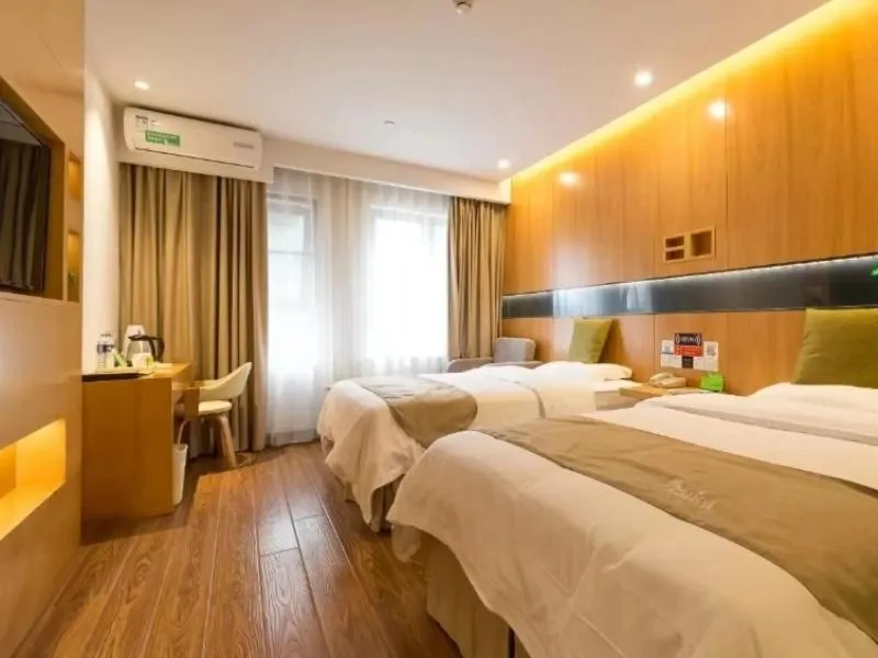 Bed in Vatica Xuzhou High Speed Railway Station Hotel