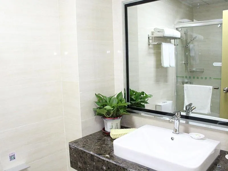 GreenTree Inn Yangzhou Jiangdu Shaobo Town Huaihai Road Express Hotel