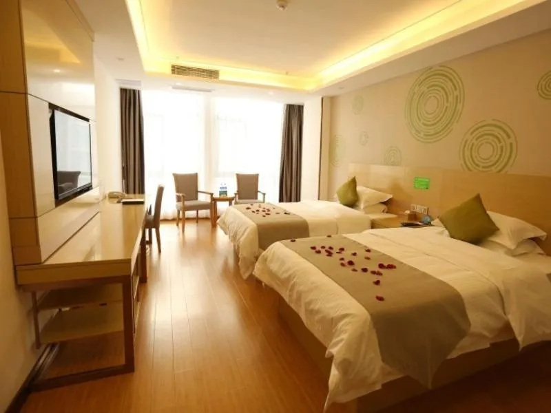 Bed in GreenTree Inn Suzhou Yongqiao District Fuxiao Avenue Hotel