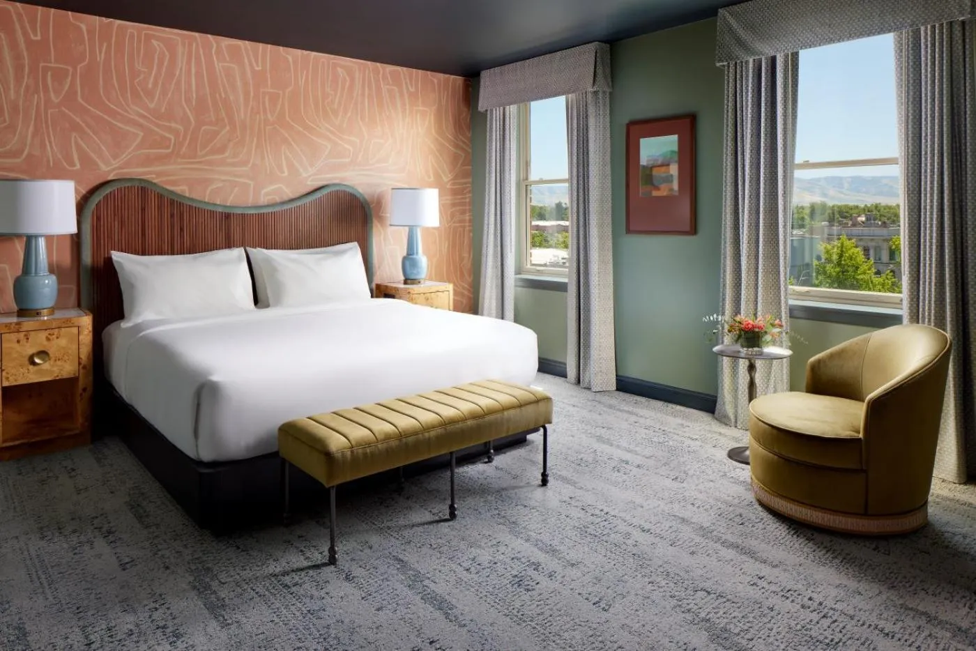 Bedroom, Bed in Marcus Whitman Hotel