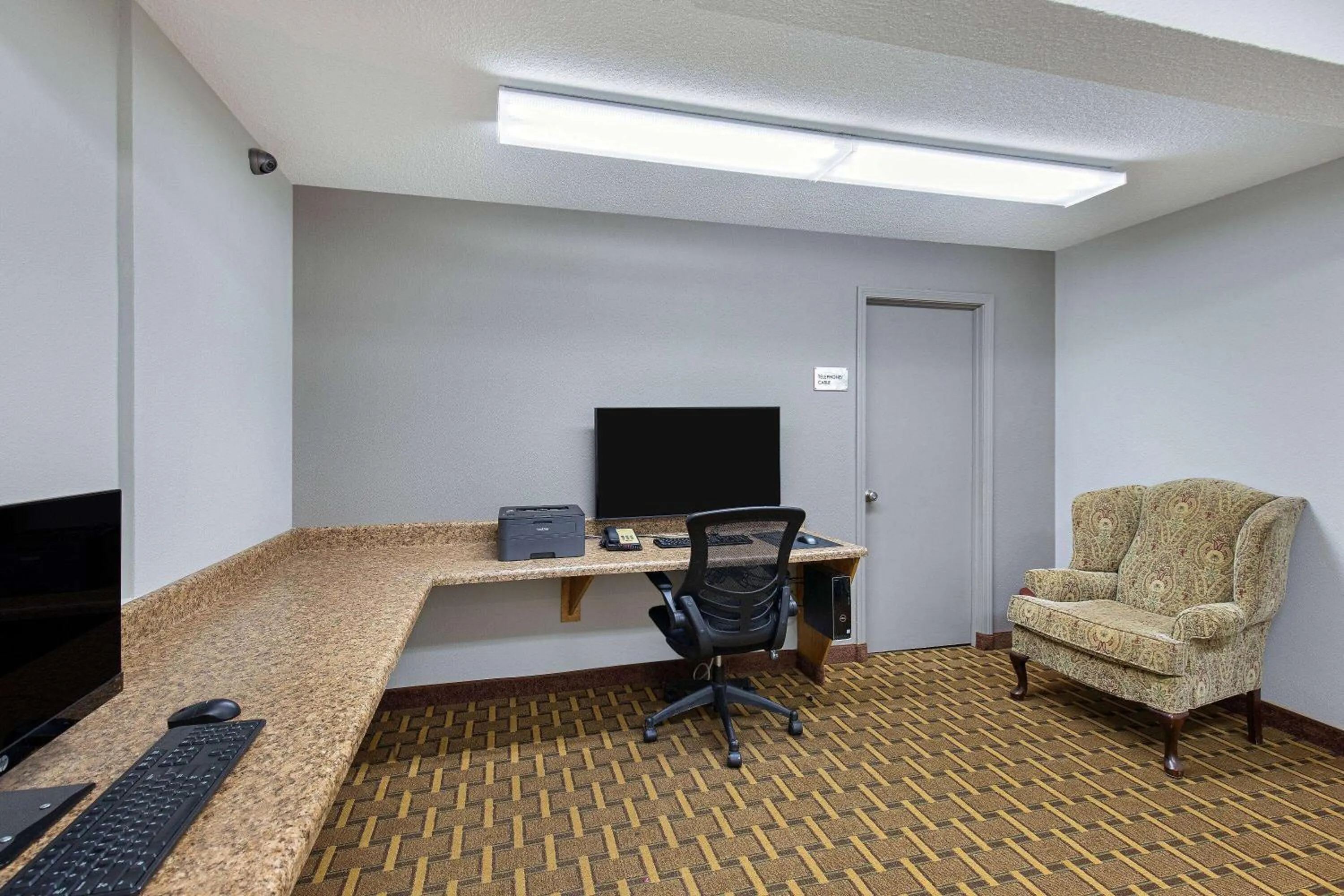 Business facilities in Ramada by Wyndham Bowling Green