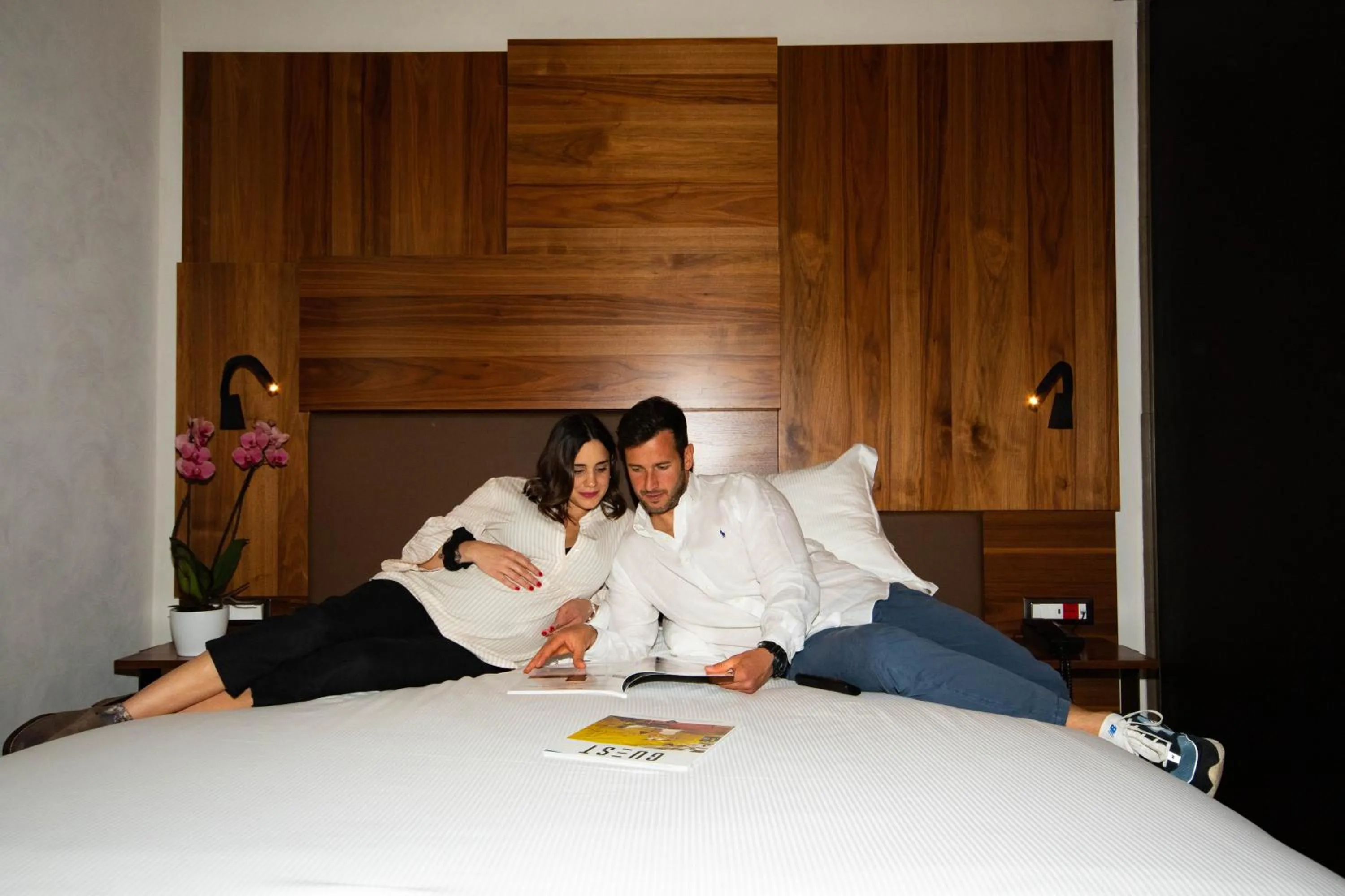 Bedroom, Bed in Gasometer Urban Suites