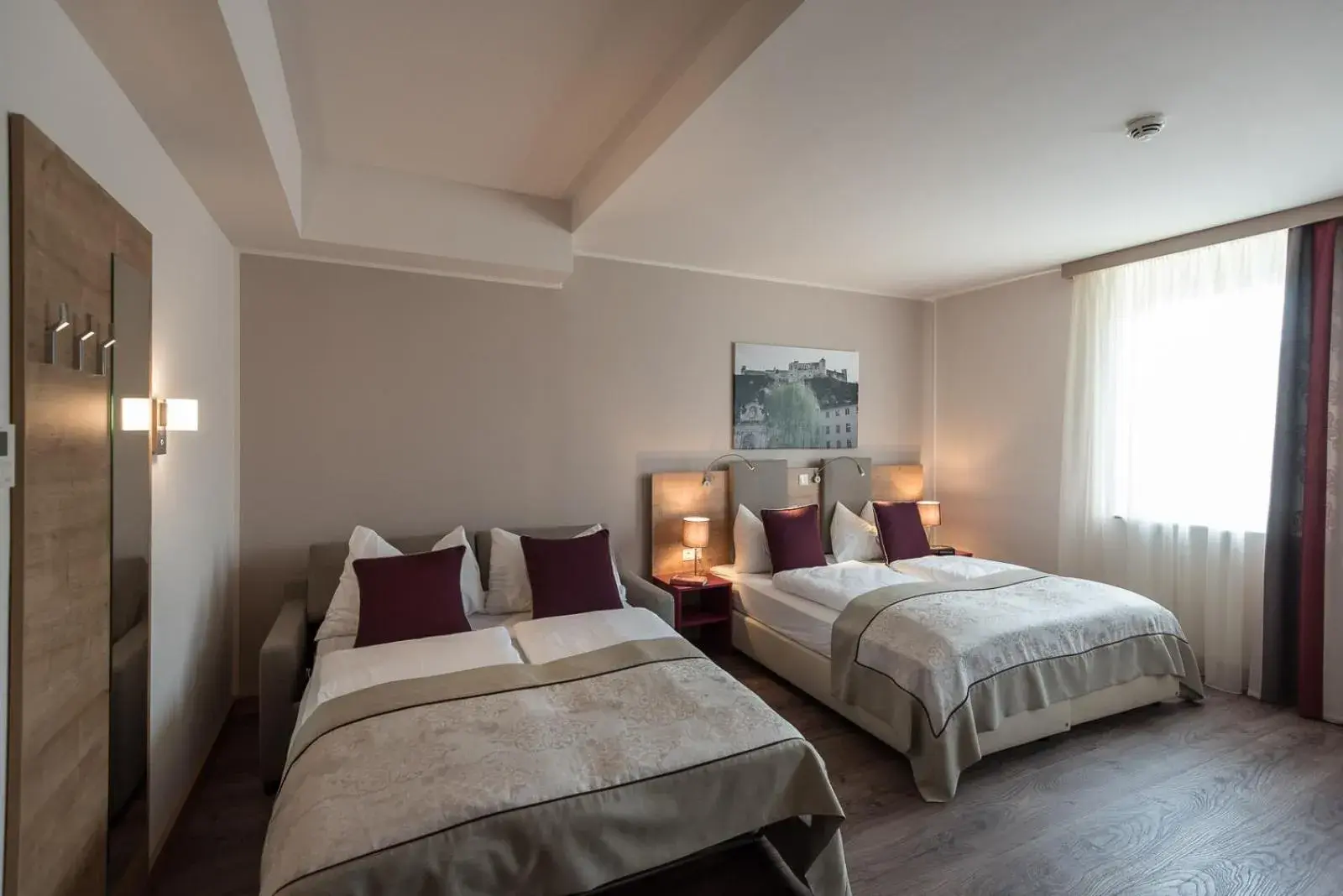 Superior Room with Balcony in HOTEL max70 Superior Room with Balcony in HOTEL max70