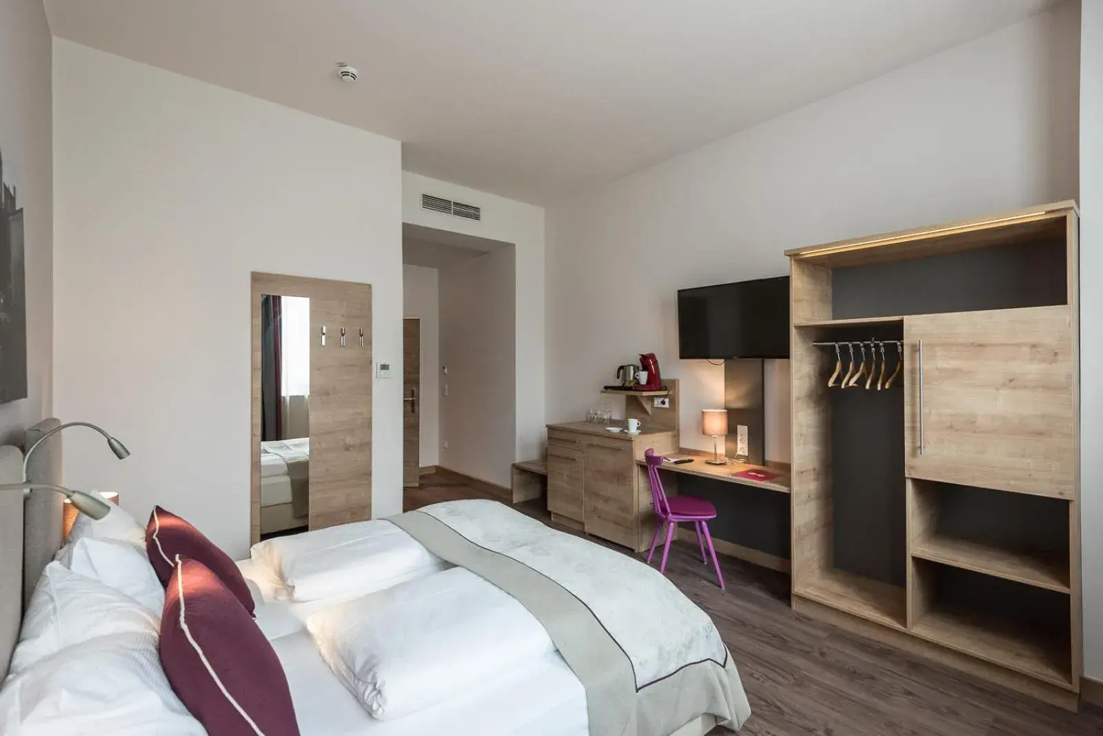 Comfort Double Room in HOTEL max70 Comfort Double Room in HOTEL max70