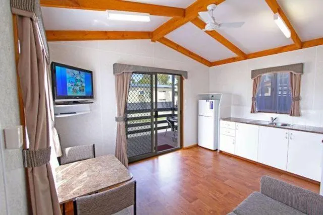 Kitchen or kitchenette in Apollo Bay Holiday Park