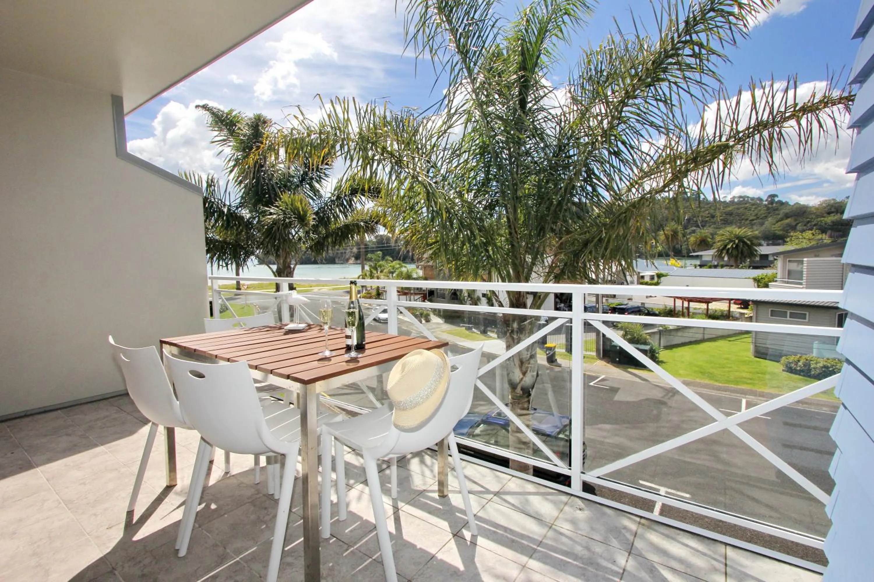 Balcony/Terrace in Crow's Nest Apartments