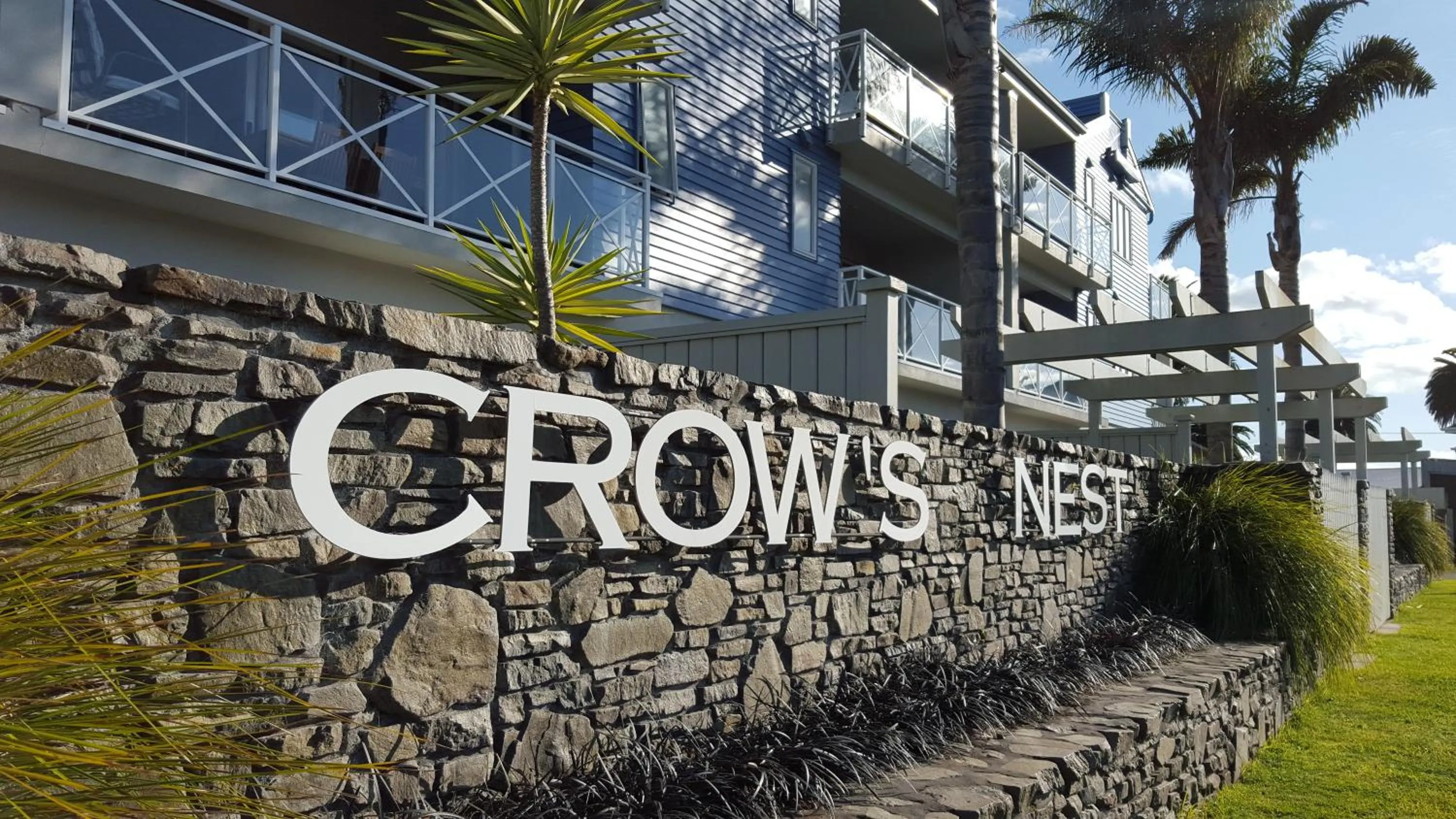 Facade/entrance in Crow's Nest Apartments