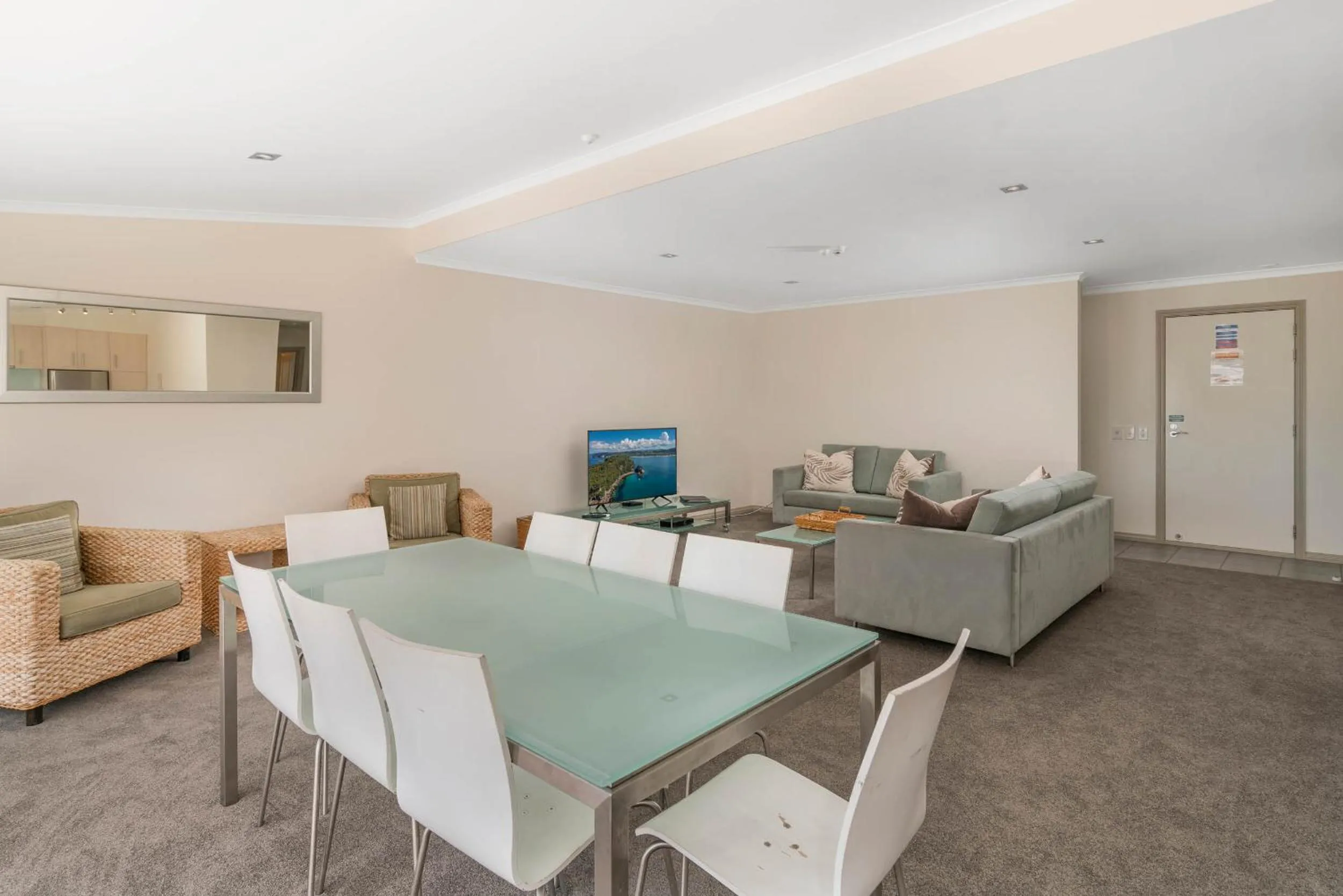 Living room in Crow's Nest Apartments