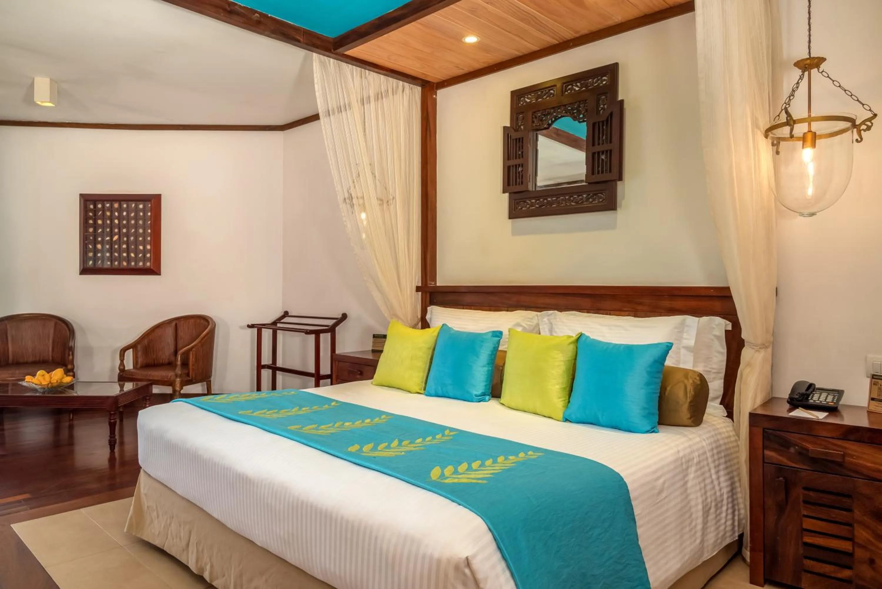 Bedroom in Royal Palms Beach Hotel