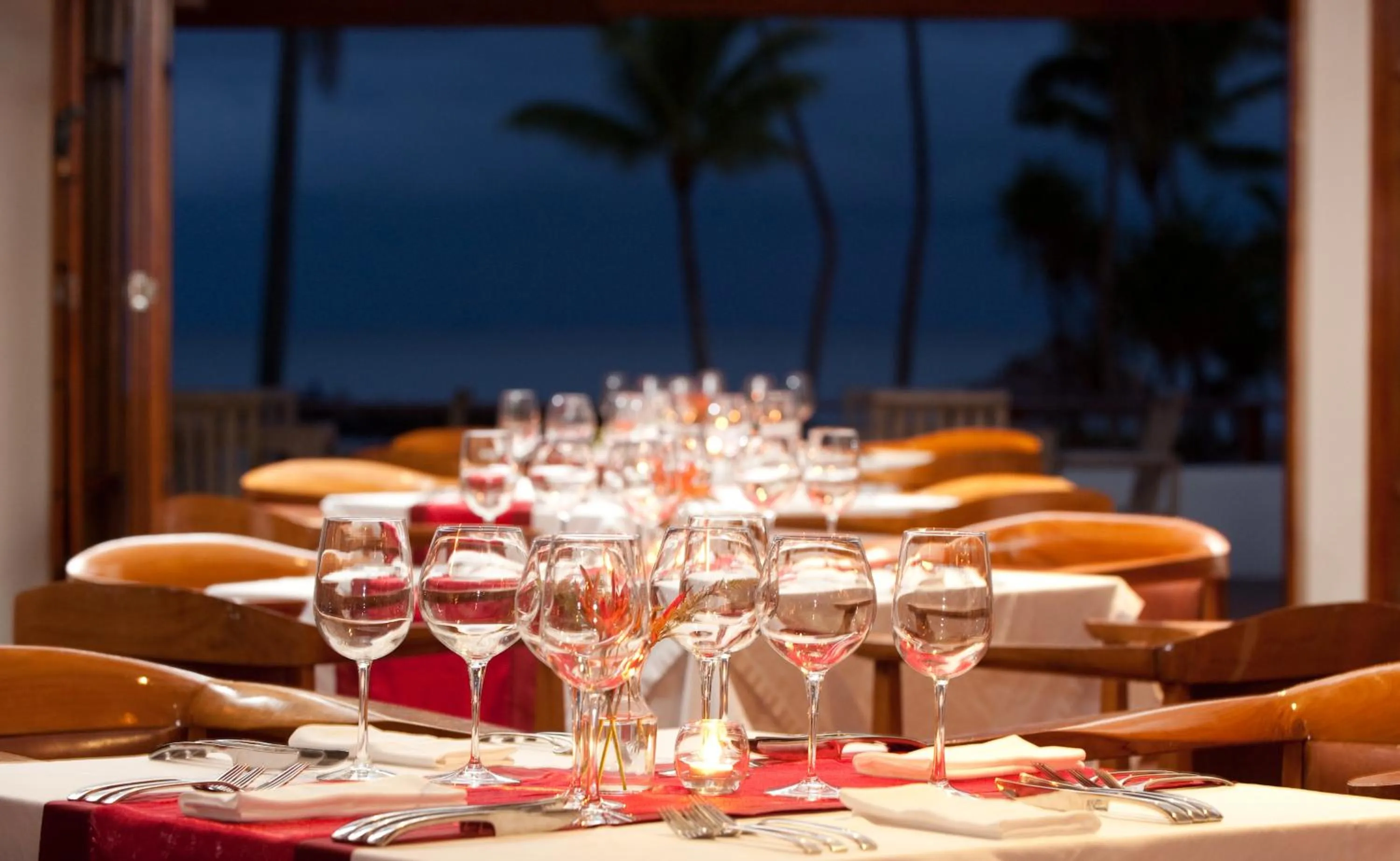 Restaurant/places to eat in The Pearl South Pacific Resort, Spa & Golf Course