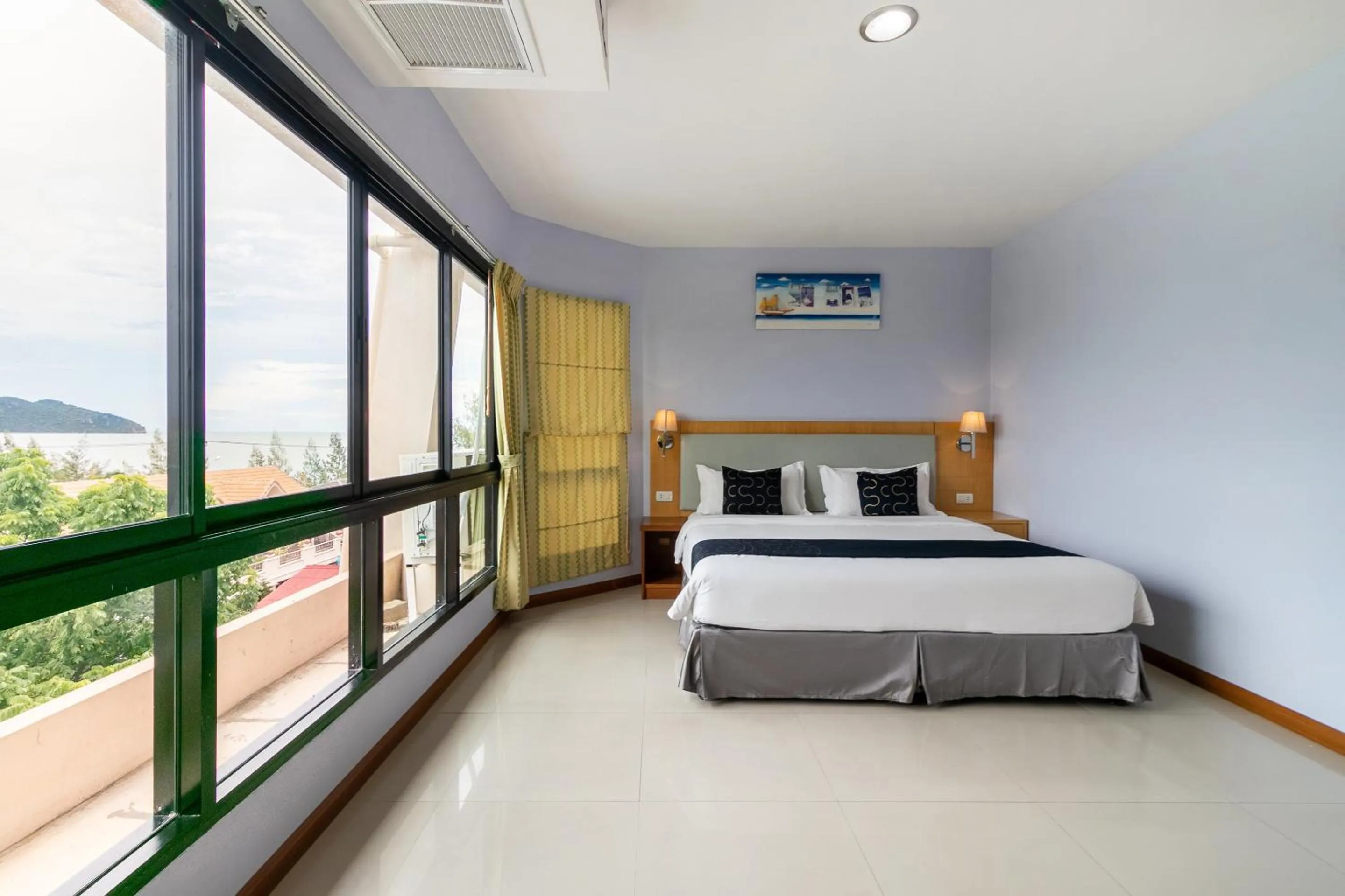 Bedroom, Bed in Golden Beach Boutique Resort