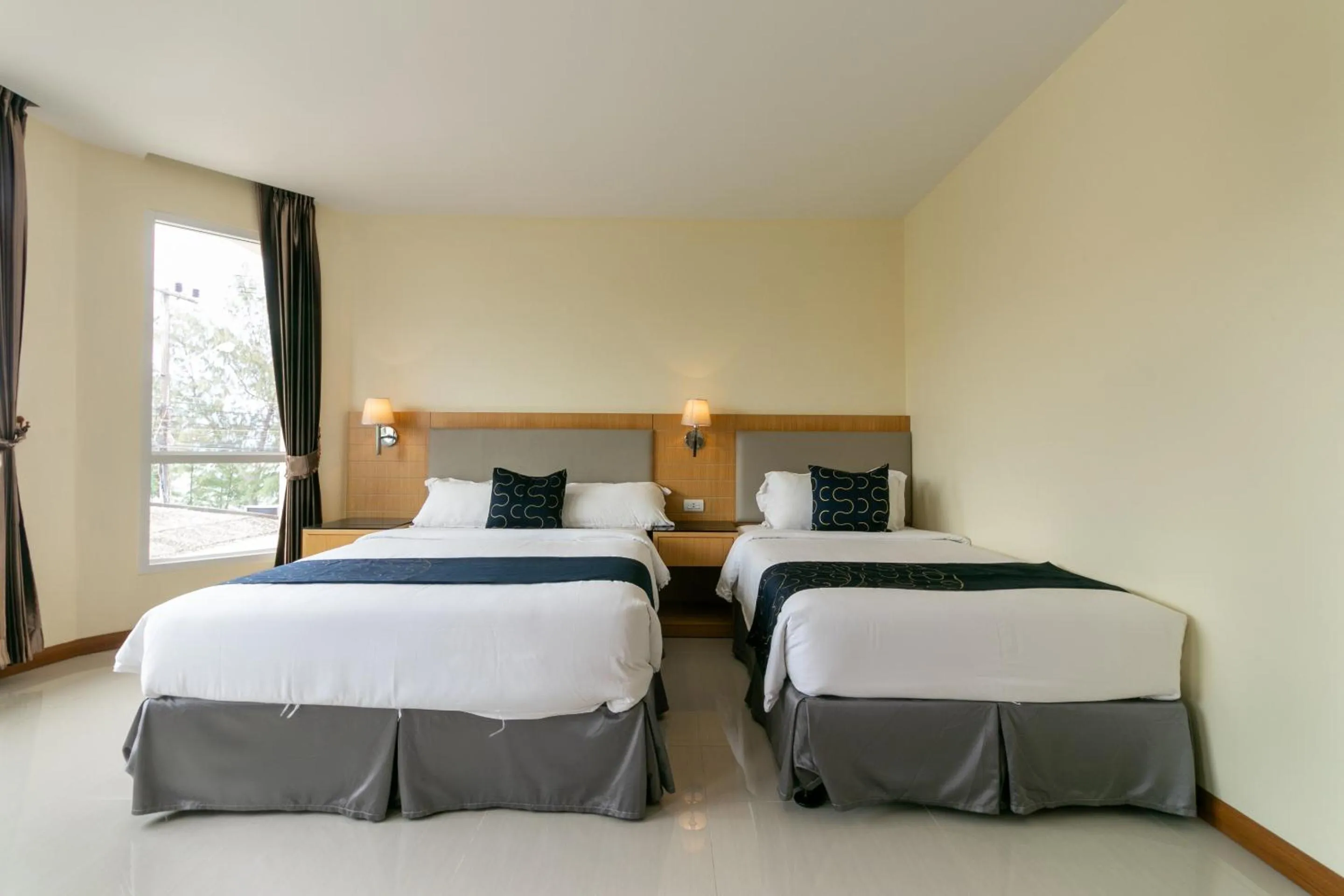 Bedroom, Bed in Golden Beach Boutique Resort