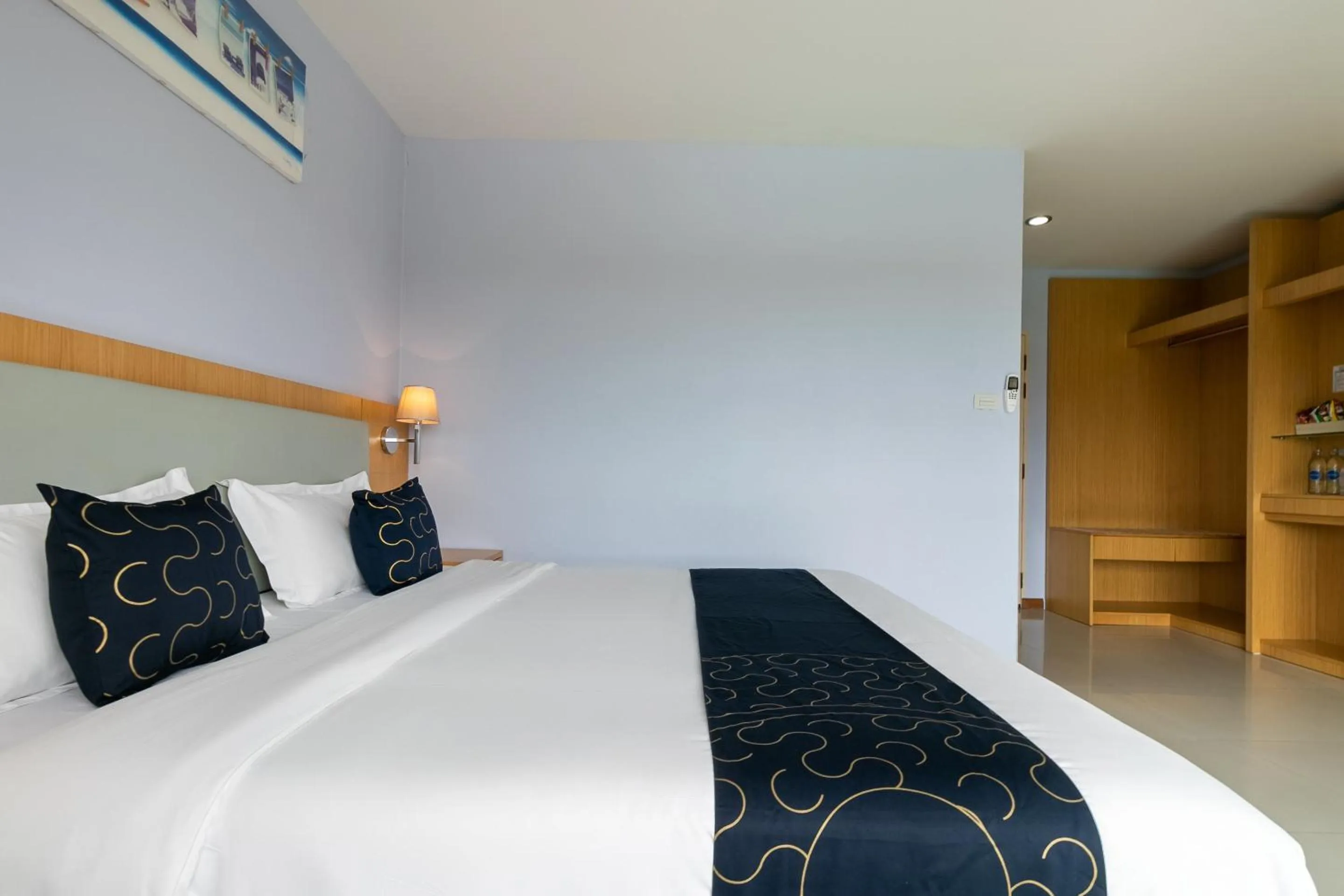 Bedroom, Bed in Golden Beach Boutique Resort