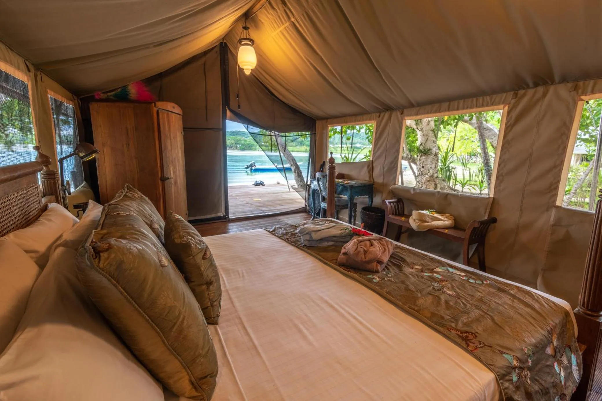 Bedroom, Bed in Ratua Private Island Resort