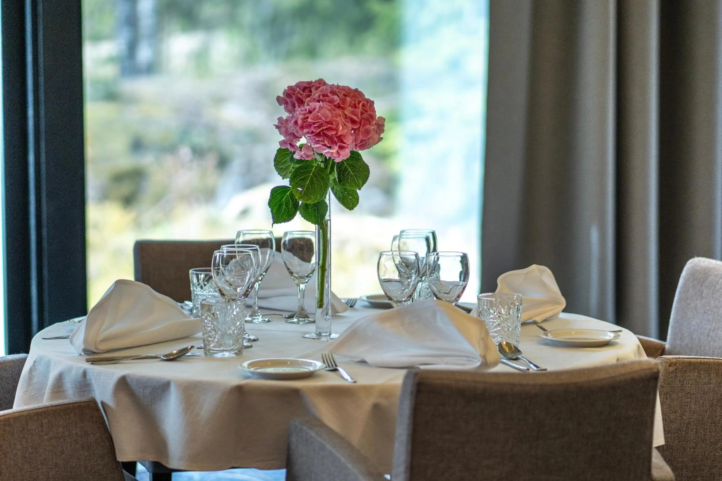 Restaurant/places to eat in Hotel Korpilampi