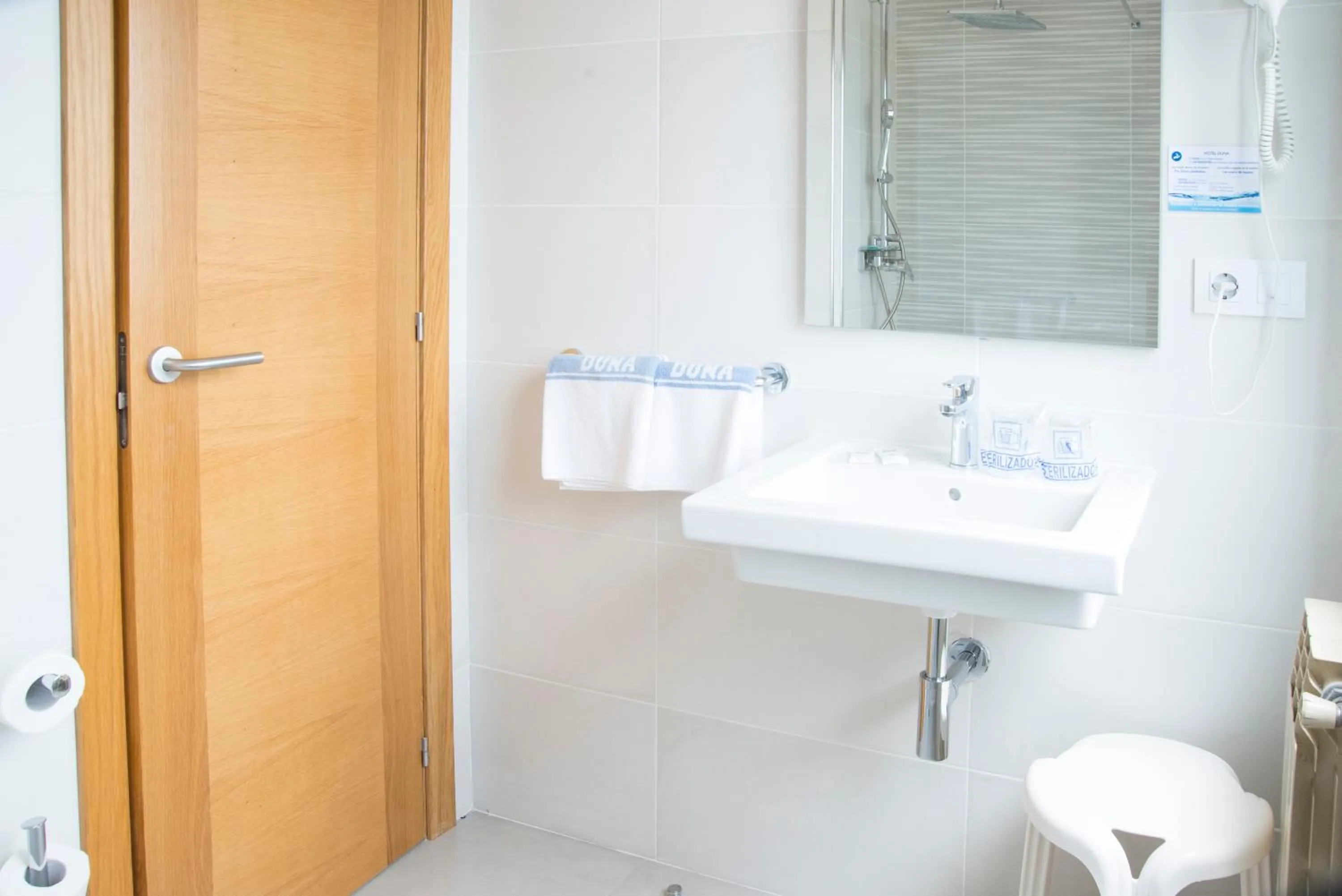 Bathroom in Hotel Duna