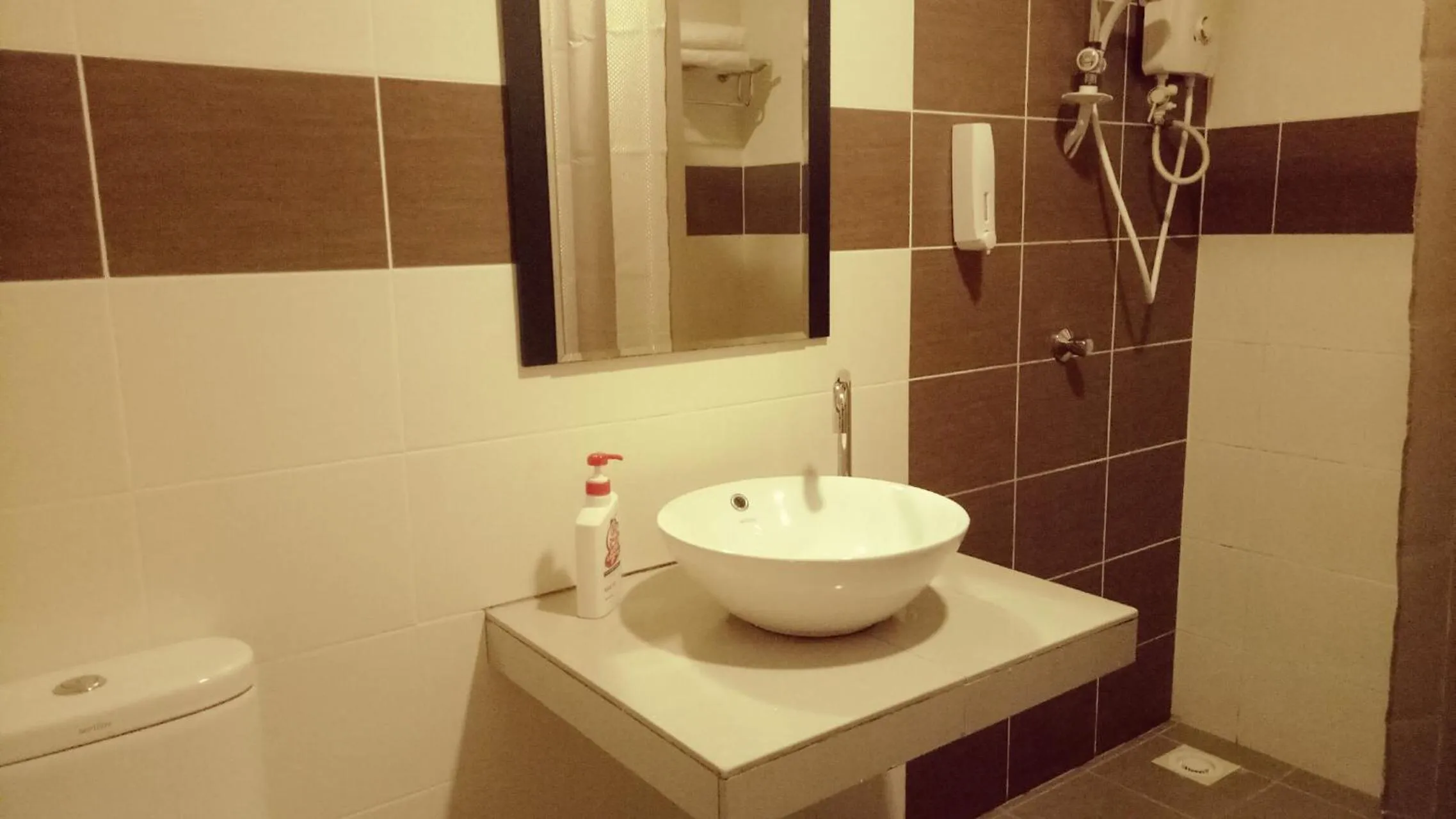 Bathroom in CT Homestay at Lagoon Park Resort