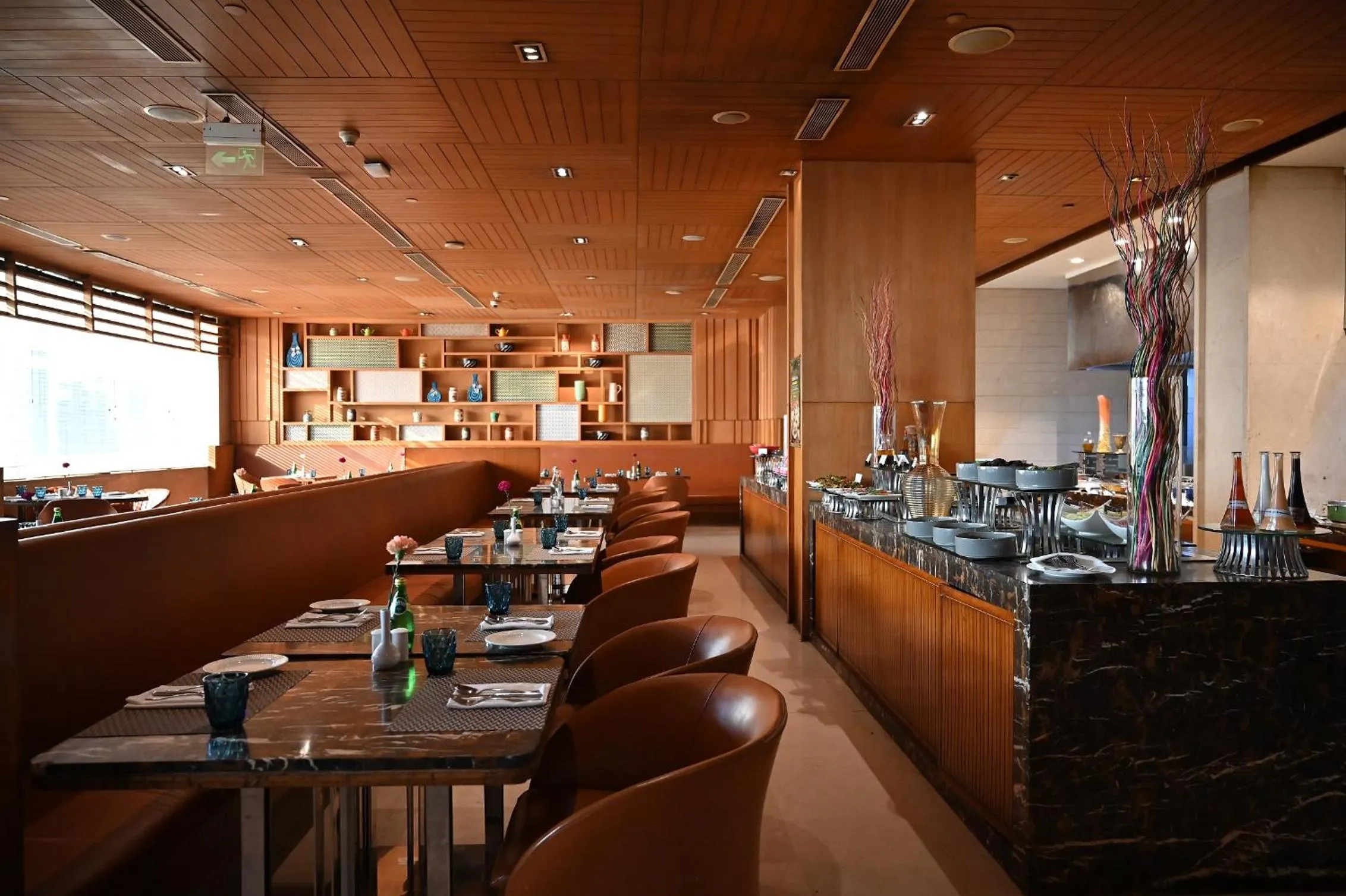 Restaurant/places to eat in Holiday Inn New Delhi Mayur Vihar Noida by IHG