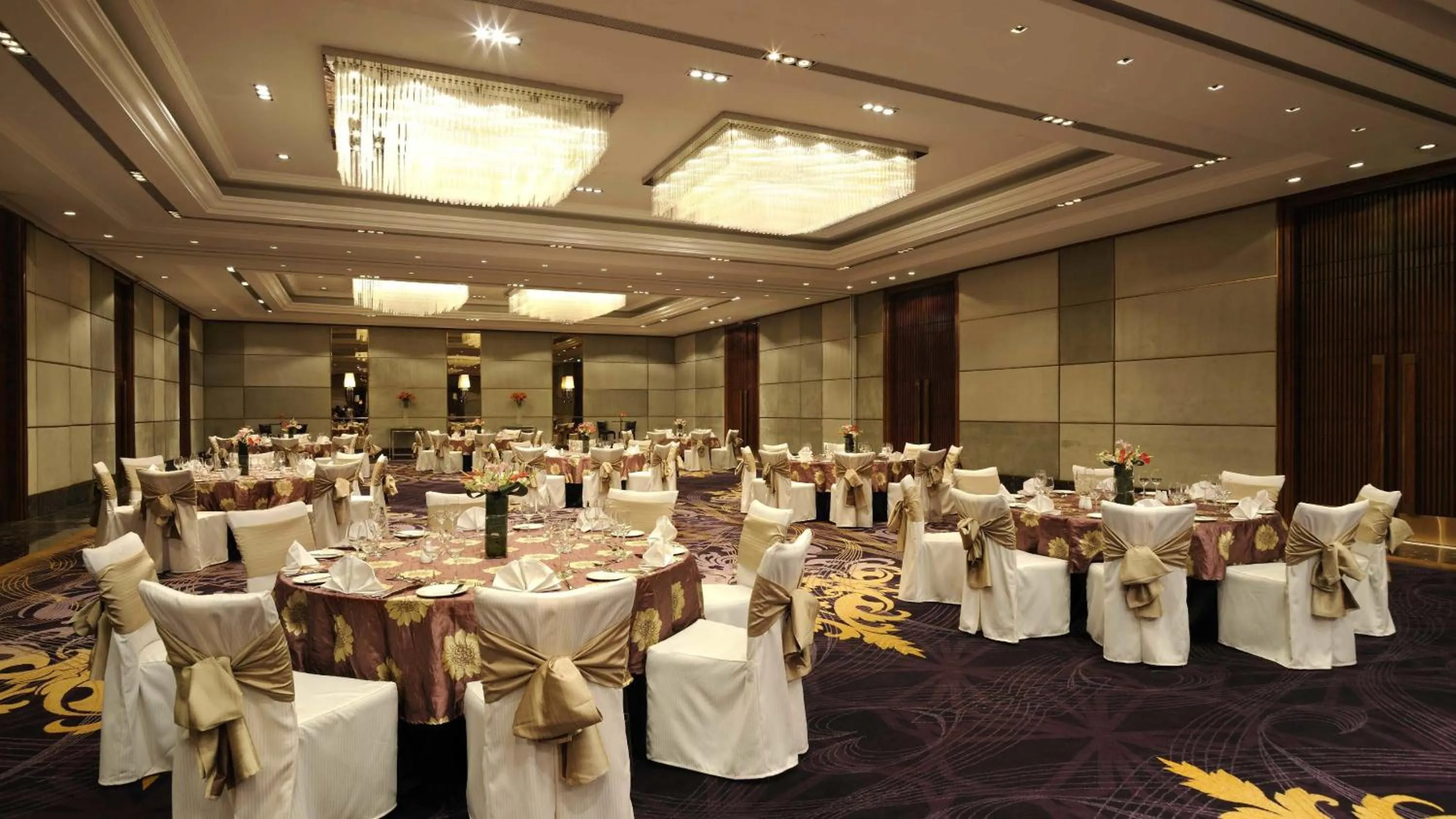 Banquet/Function facilities in Holiday Inn New Delhi Mayur Vihar Noida by IHG