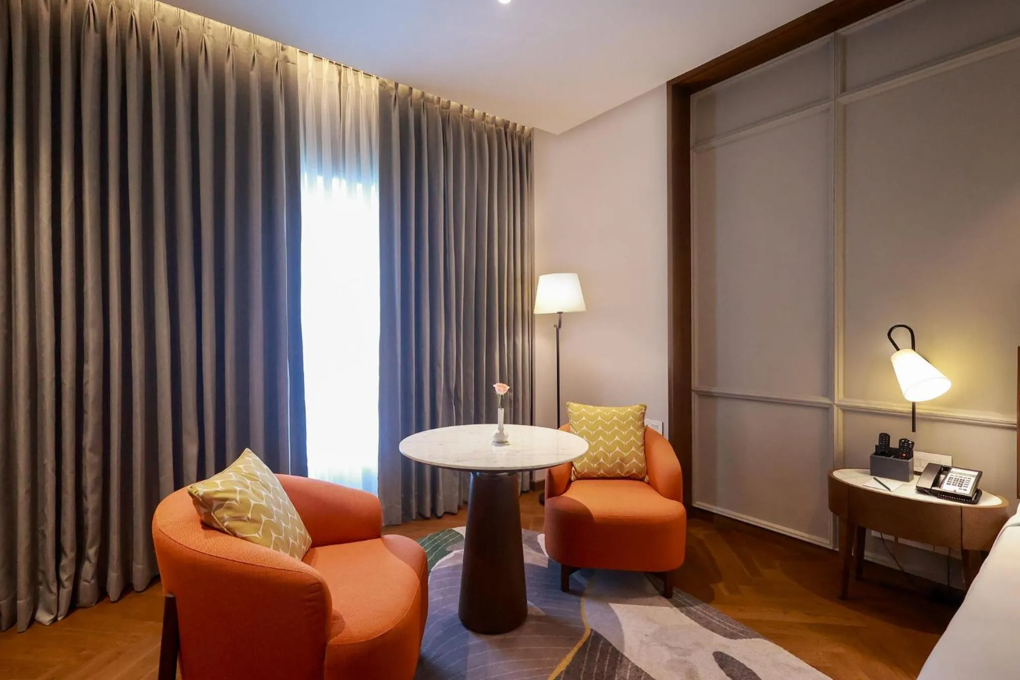 Photo of the whole room in Holiday Inn New Delhi Mayur Vihar Noida by IHG