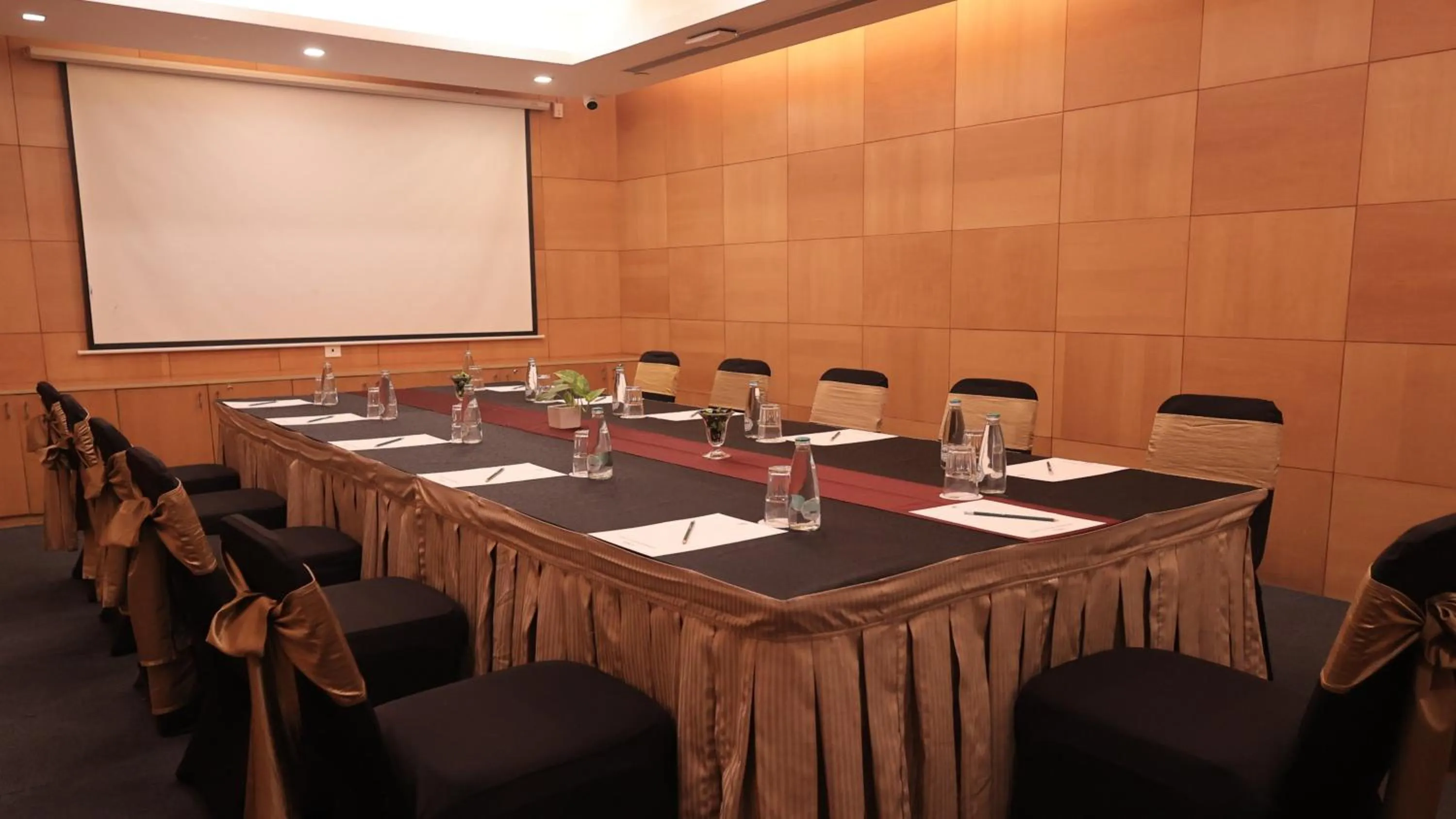 Meeting/conference room in Holiday Inn New Delhi Mayur Vihar Noida by IHG