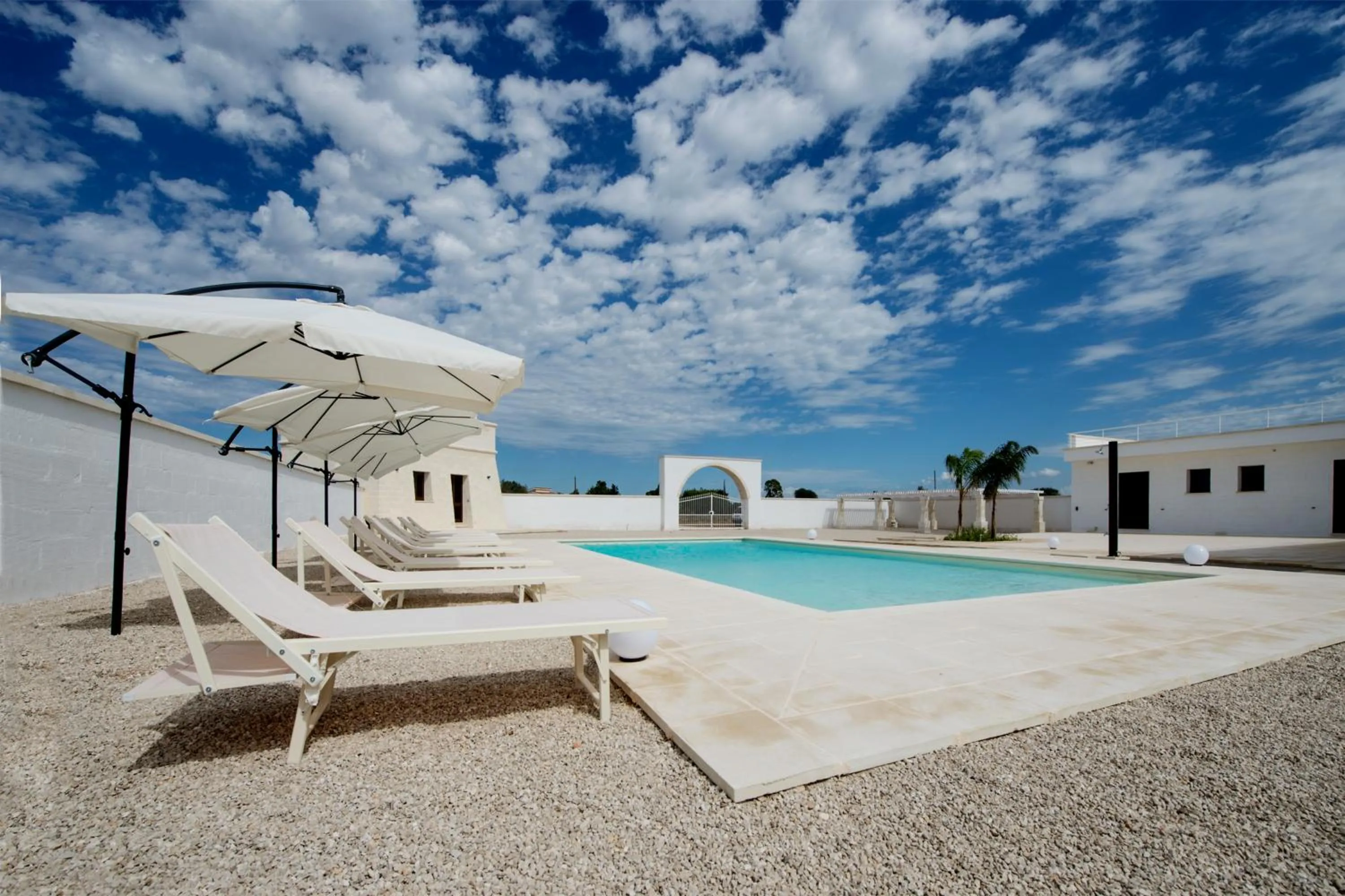 Swimming pool in Villa Lupia