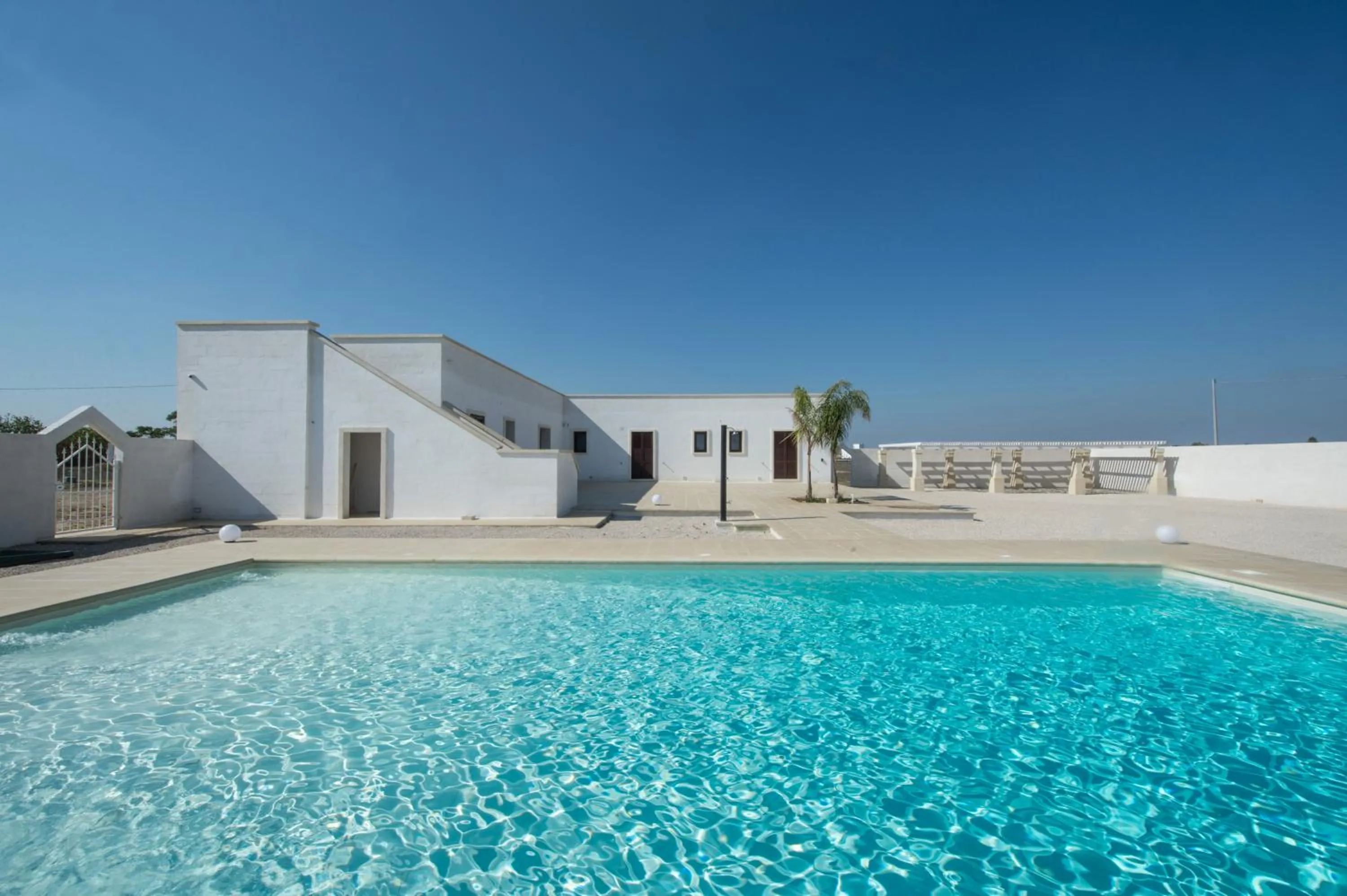 Pool view in Villa Lupia