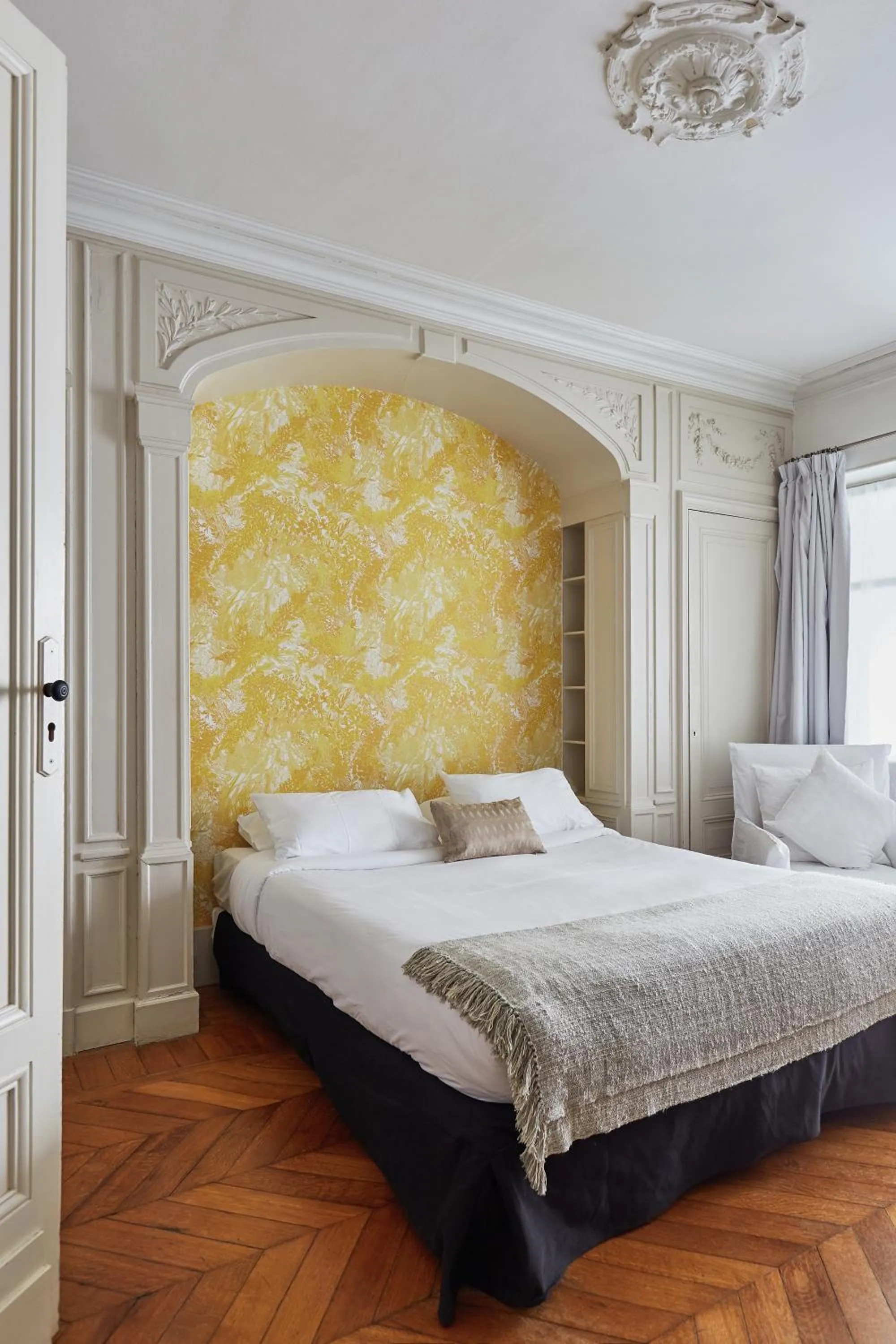 Bed in L'Apparthôtel Particulier Bordeaux