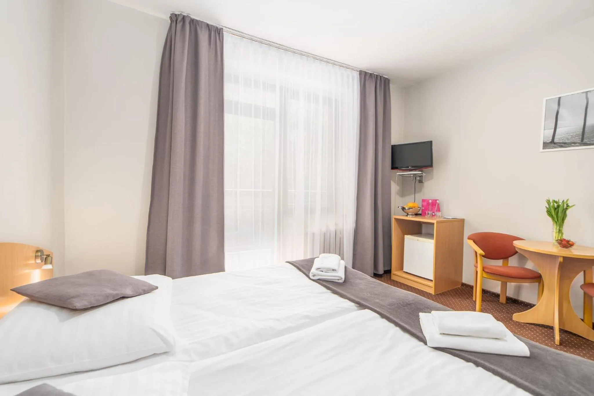 Property building, Bed in SeaPark Hotel Wellness & Spa