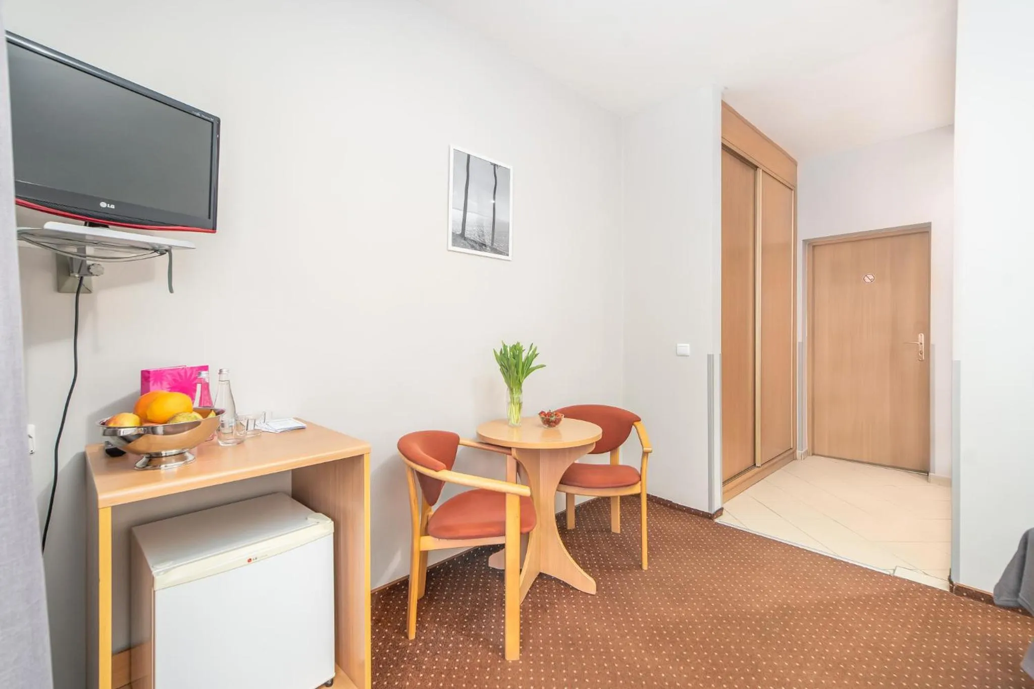 TV and multimedia in SeaPark Hotel Wellness & Spa