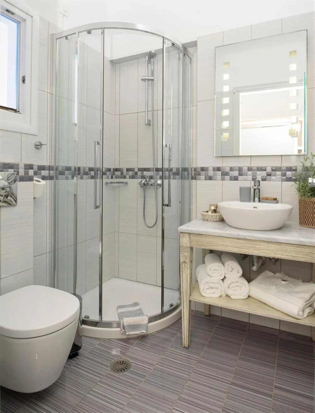 Bathroom in Vigla Hotel