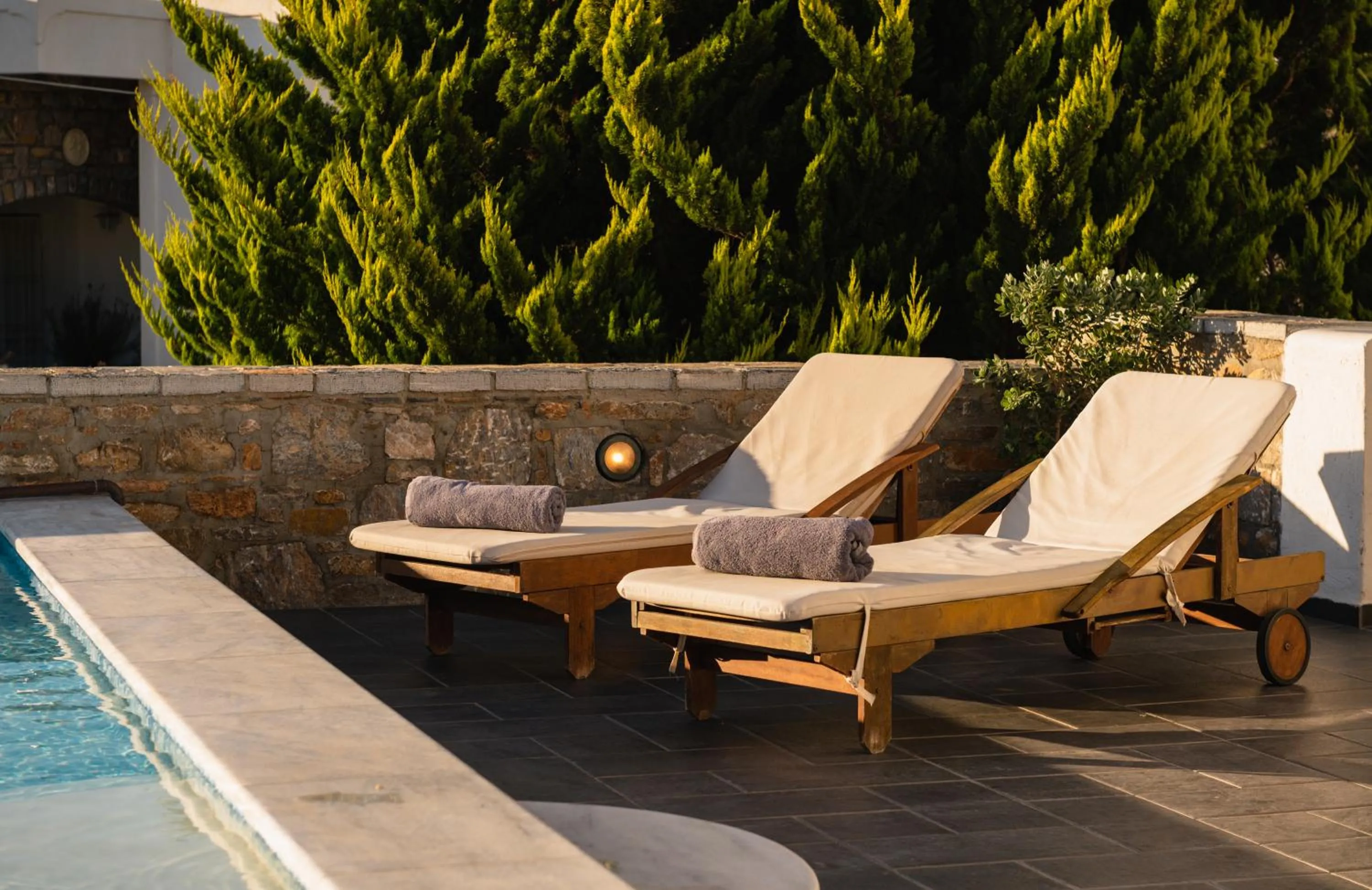 Swimming pool in Vigla Hotel