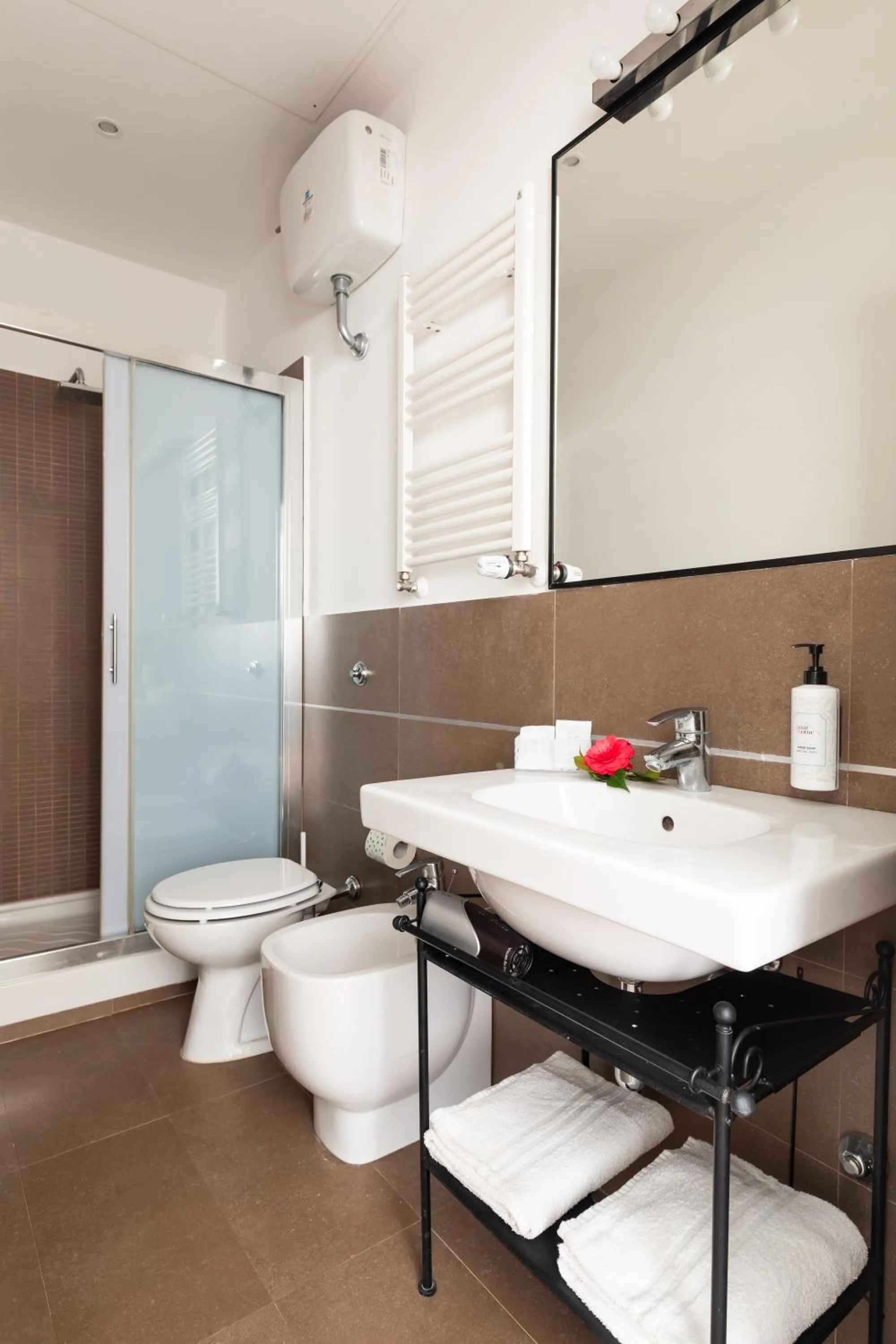 Shower in YourHome - Villa Sorrento