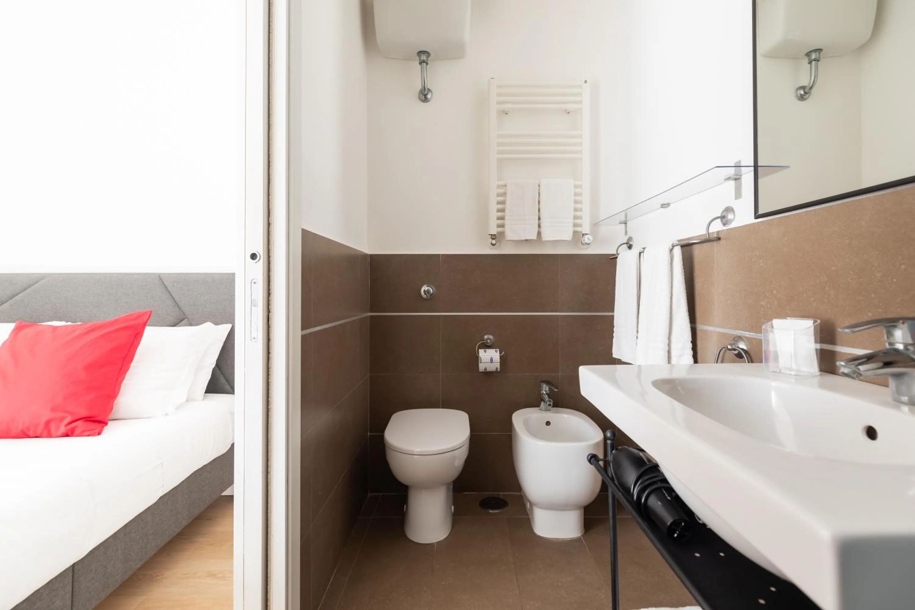 Toilet in YourHome - Villa Sorrento