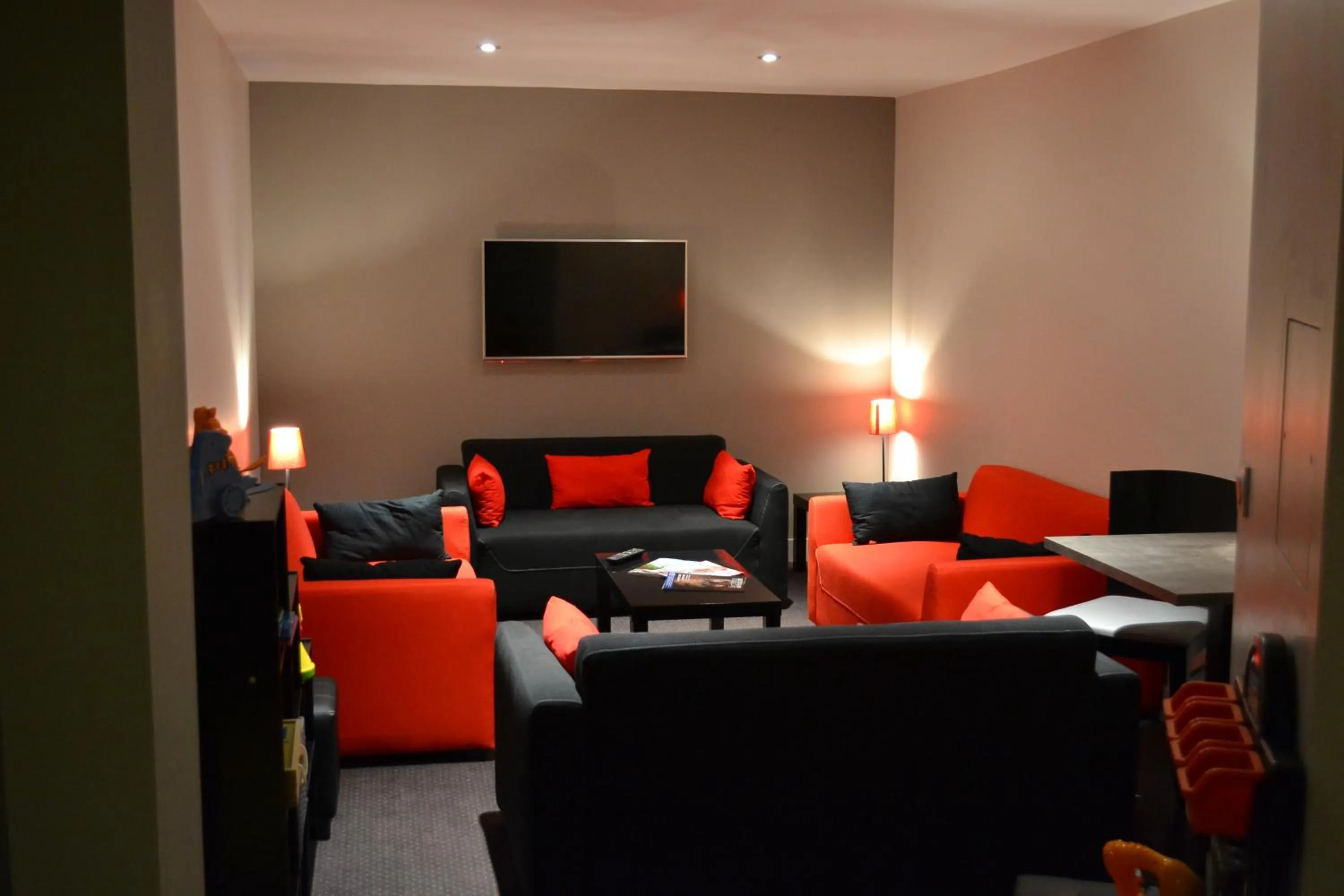 Nightclub / DJ in La Table de Gustave