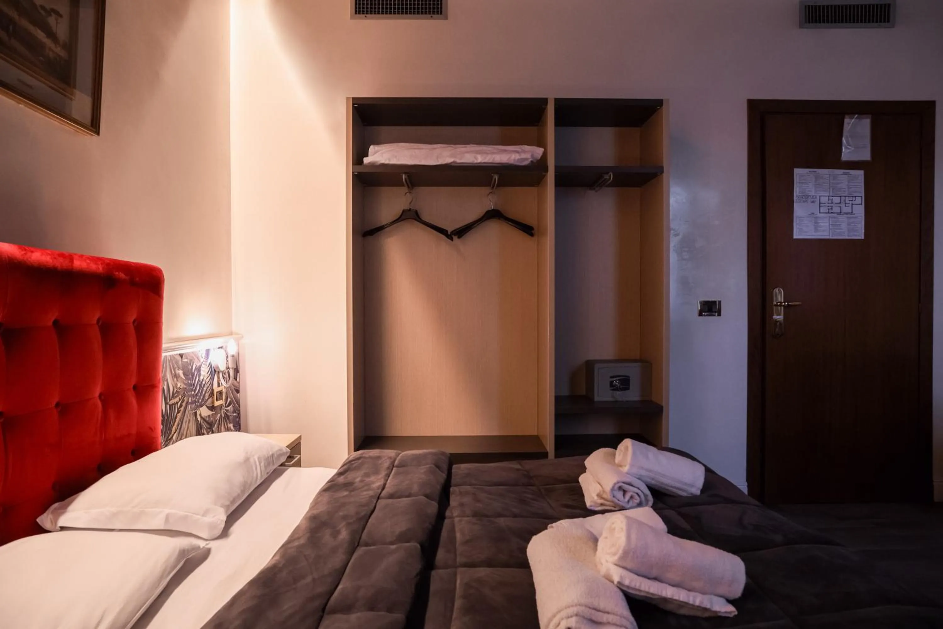 Bed in Hotel Villa Sara