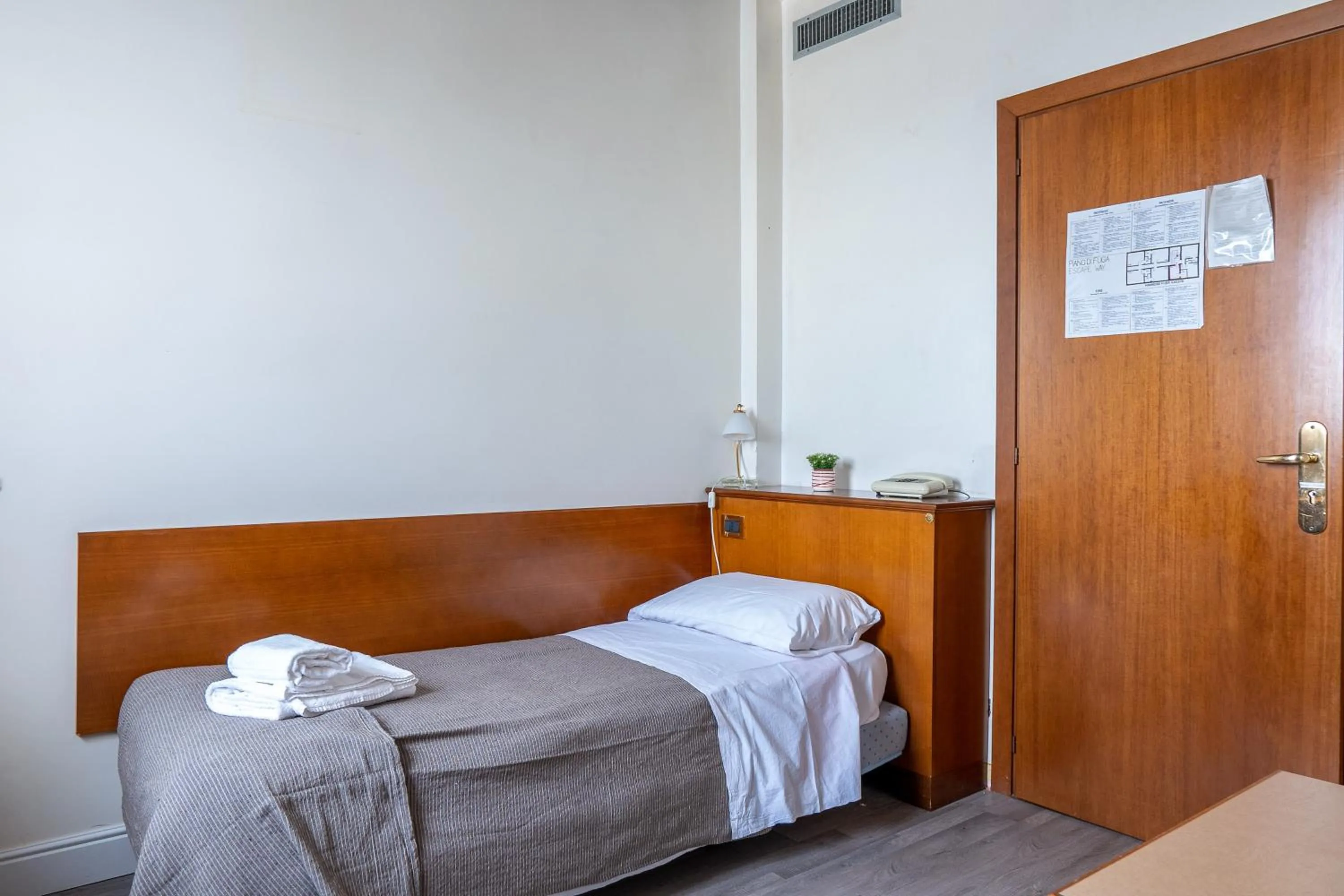 Bed in Hotel Villa Sara