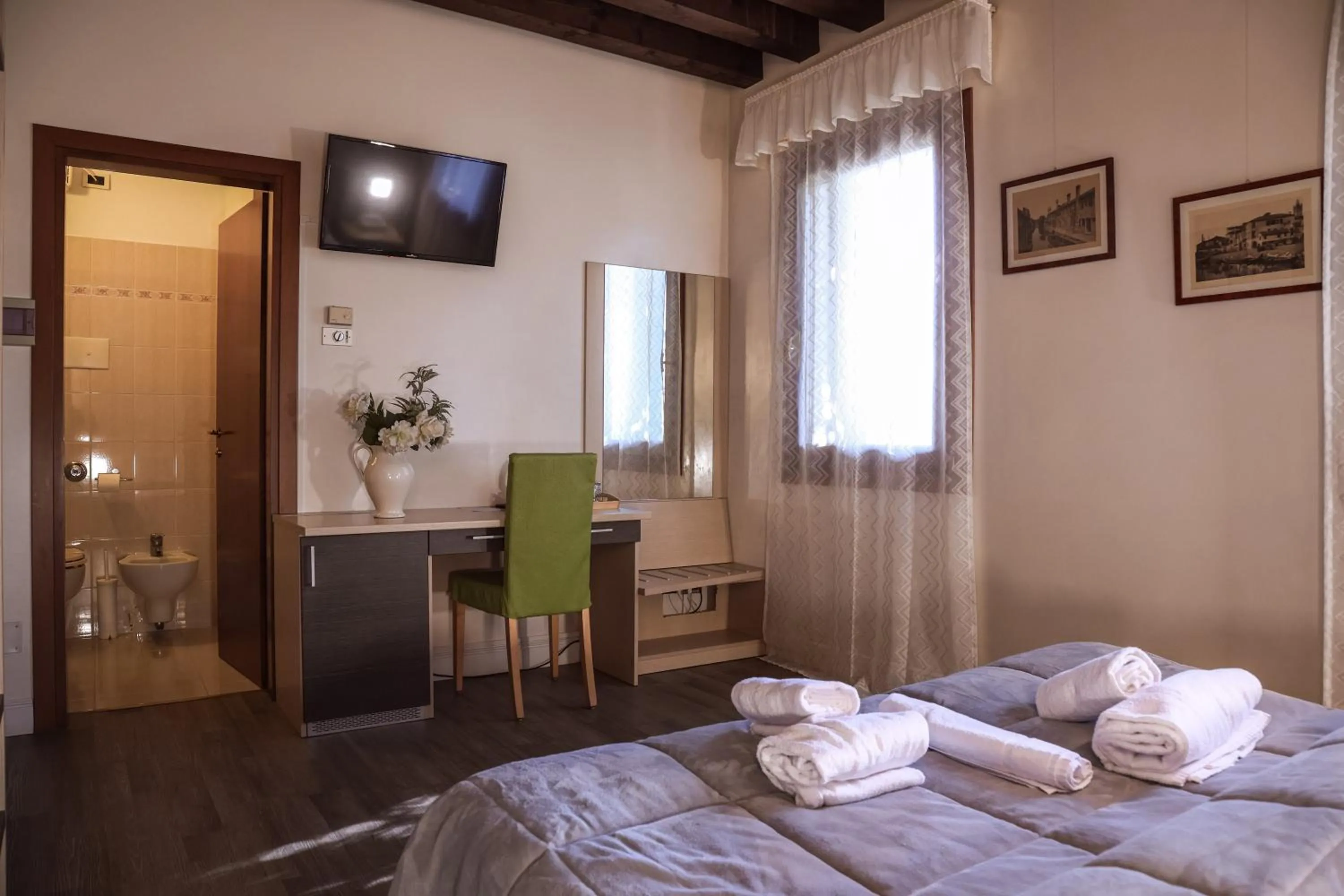 Bed in Hotel Villa Sara