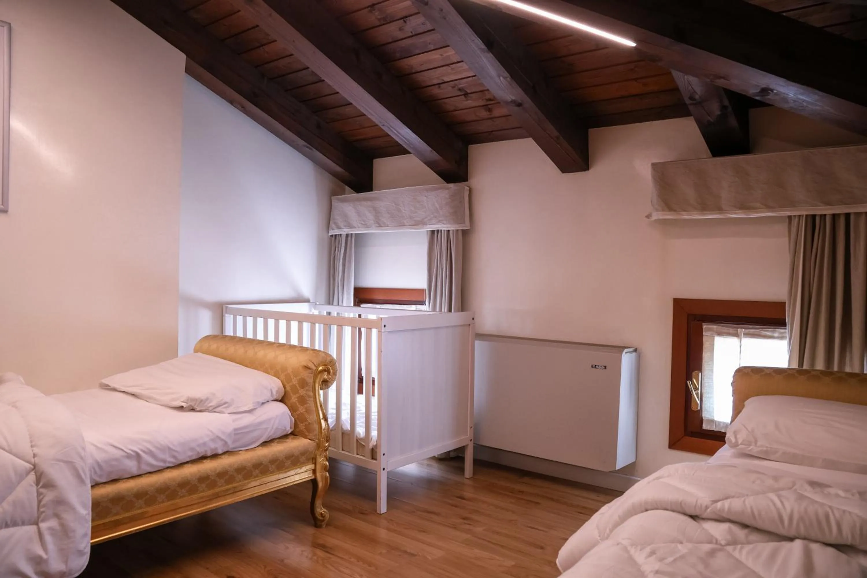 Bed in Hotel Villa Sara