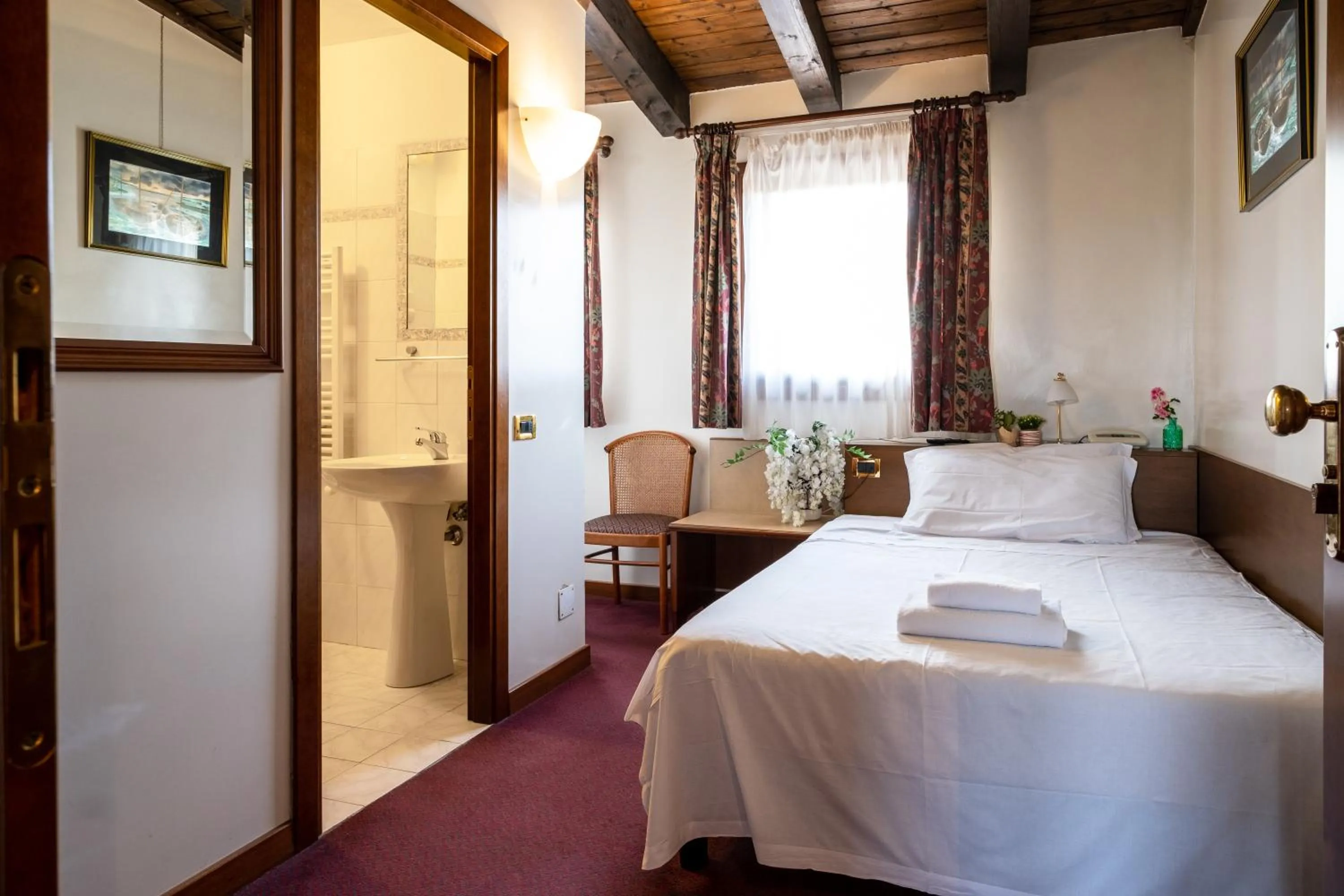 Single Room in Hotel Villa Sara