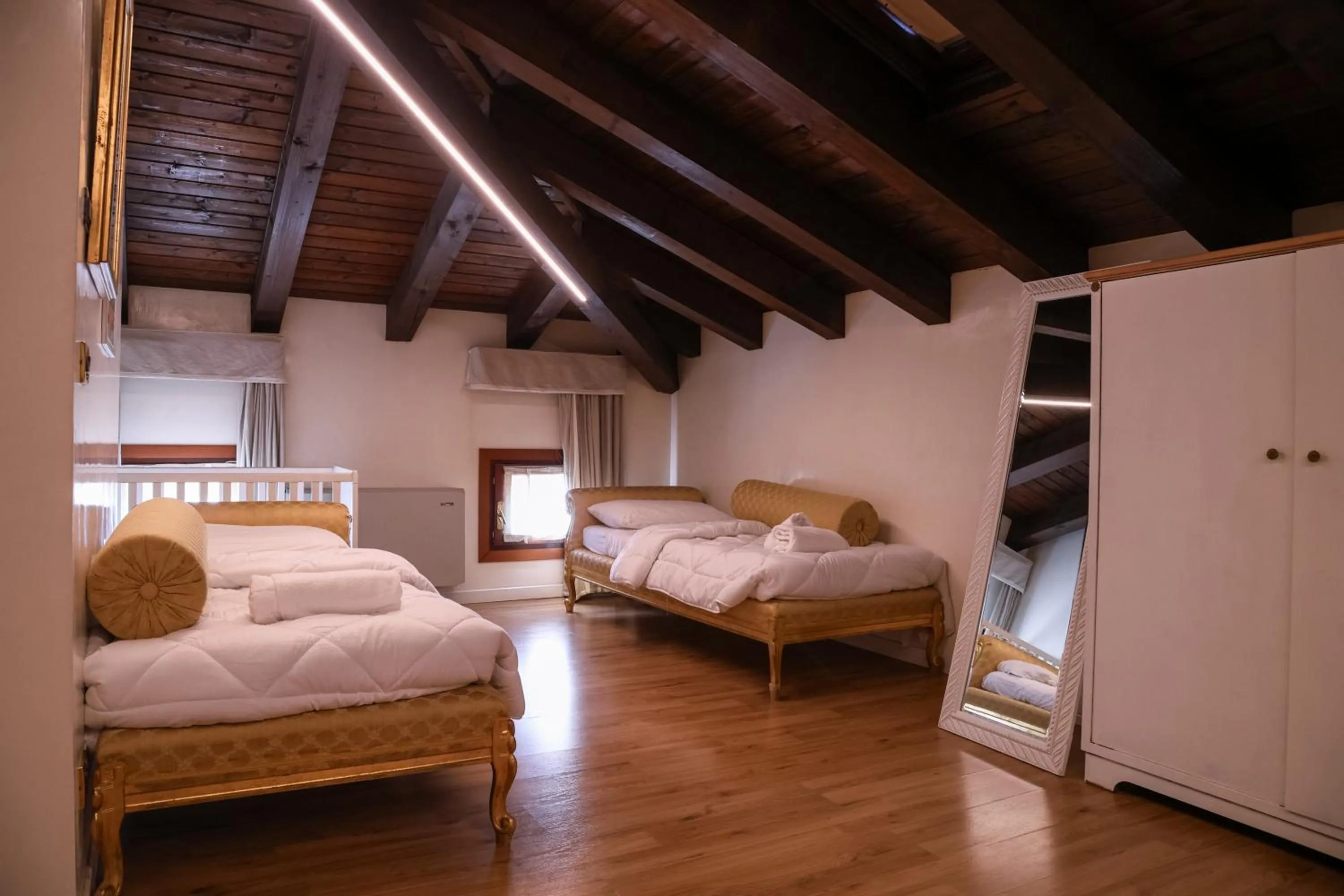 Photo of the whole room, Bed in Hotel Villa Sara