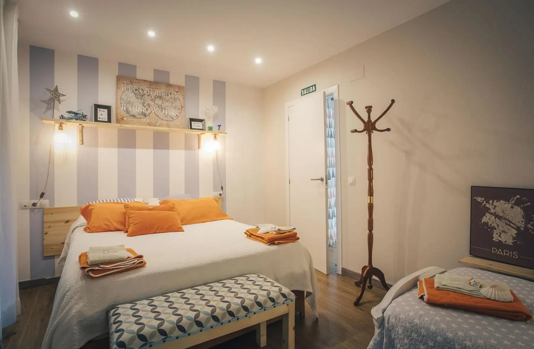 Photo of the whole room, Bed in Casa Ferran, amplias habitaciones y apartamentos de montaña