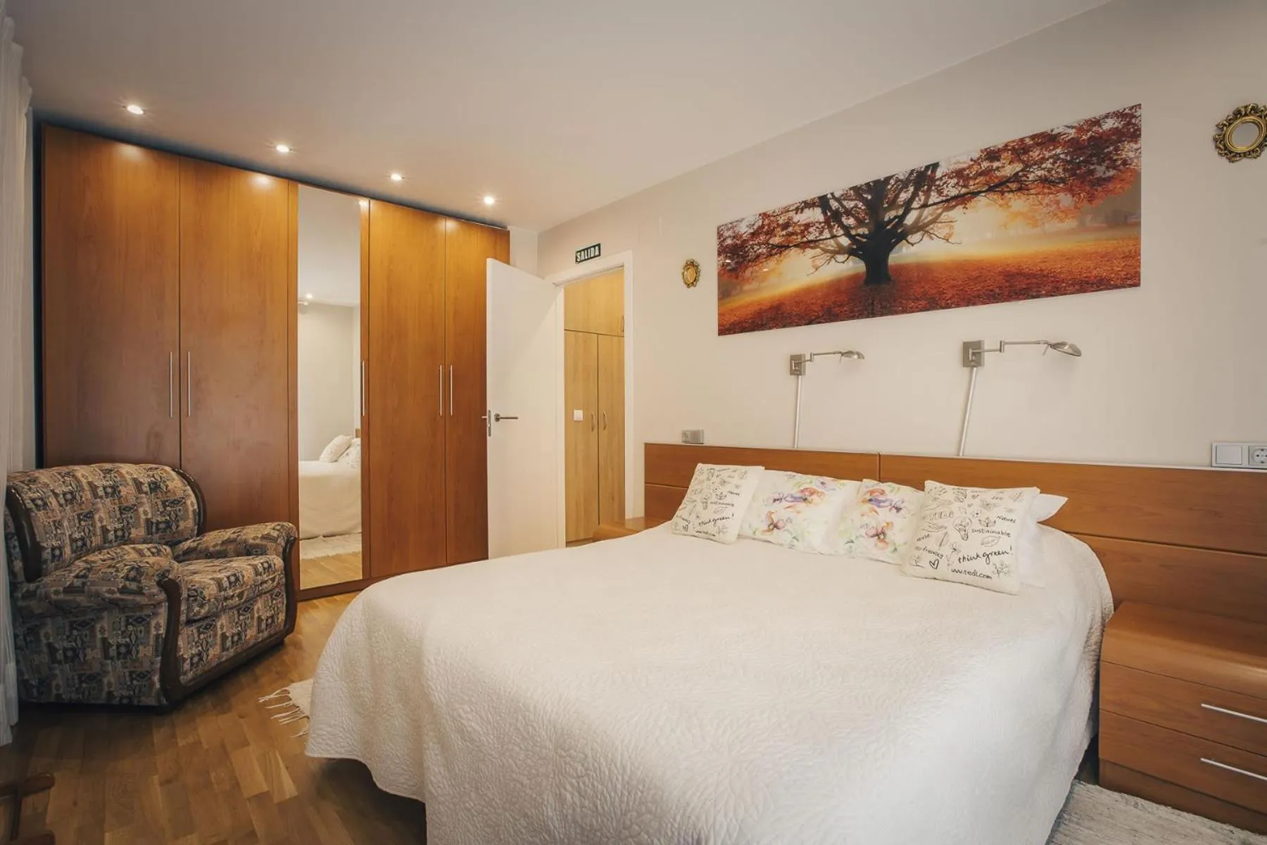 Photo of the whole room, Bed in Casa Ferran, amplias habitaciones y apartamentos de montaña