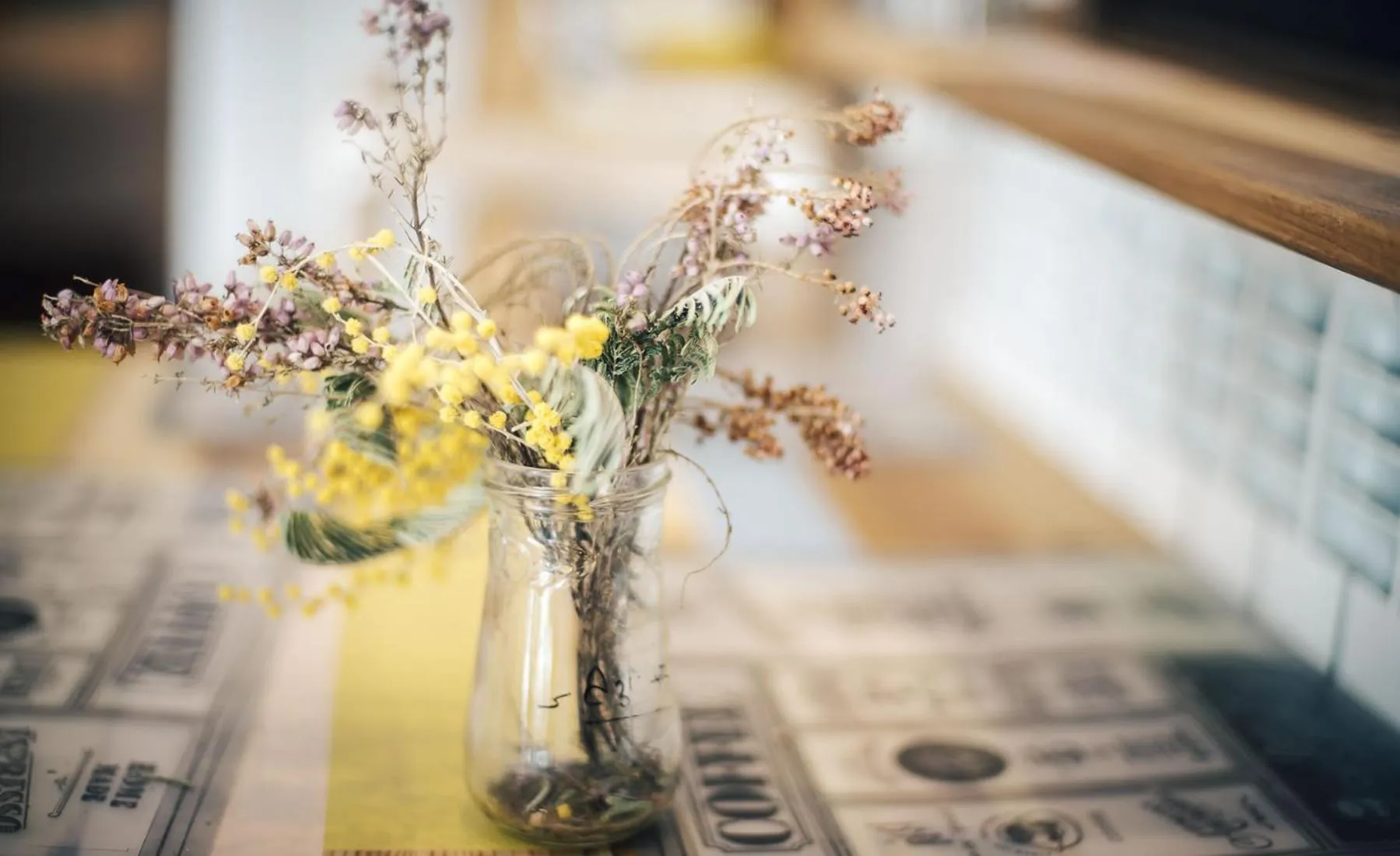 Decorative detail in Casa Ferran, amplias habitaciones y apartamentos de montaña