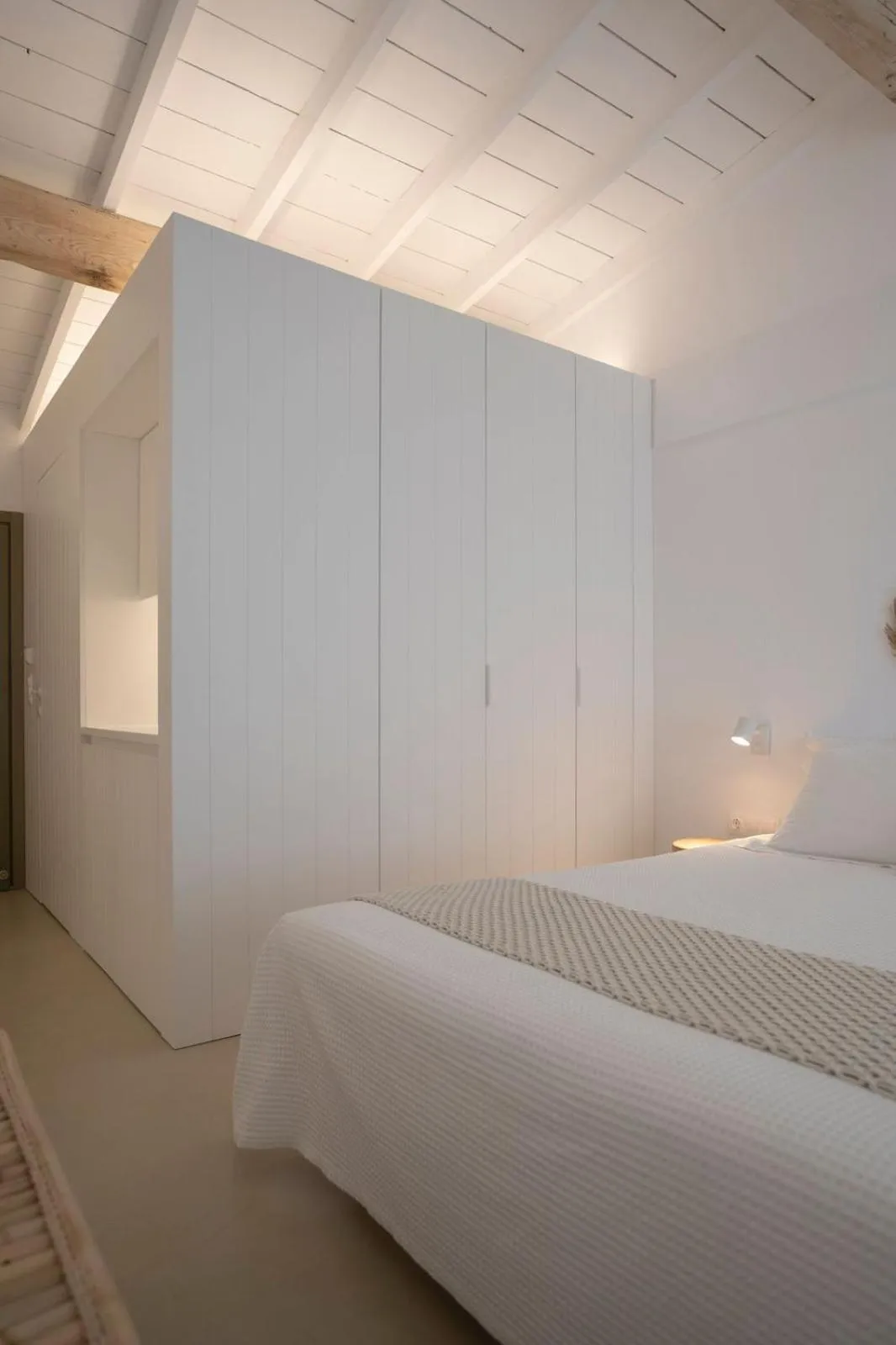 Bed in Skiathos Holidays Suites & Villas